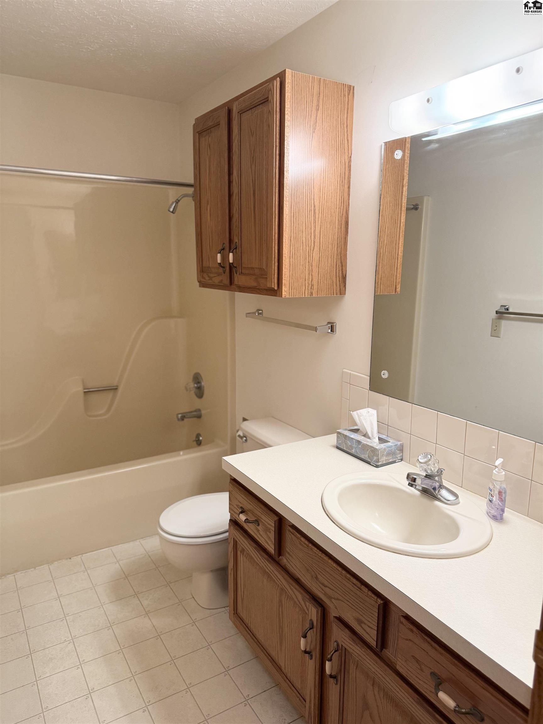 600-606 N Cherry Street Mcpherson KS 67460