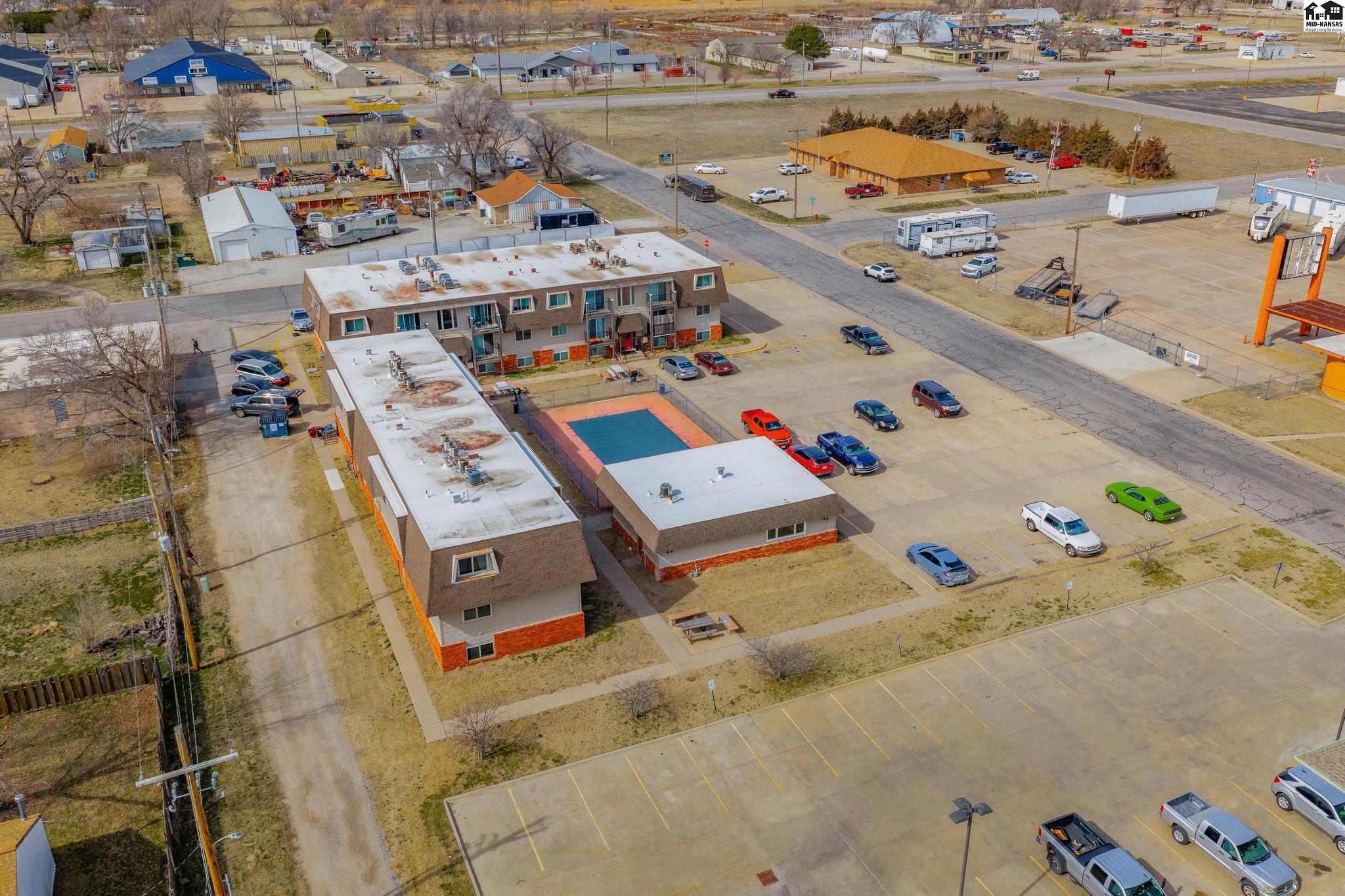 103 E 7th Avenue South Hutchinson KS 67505