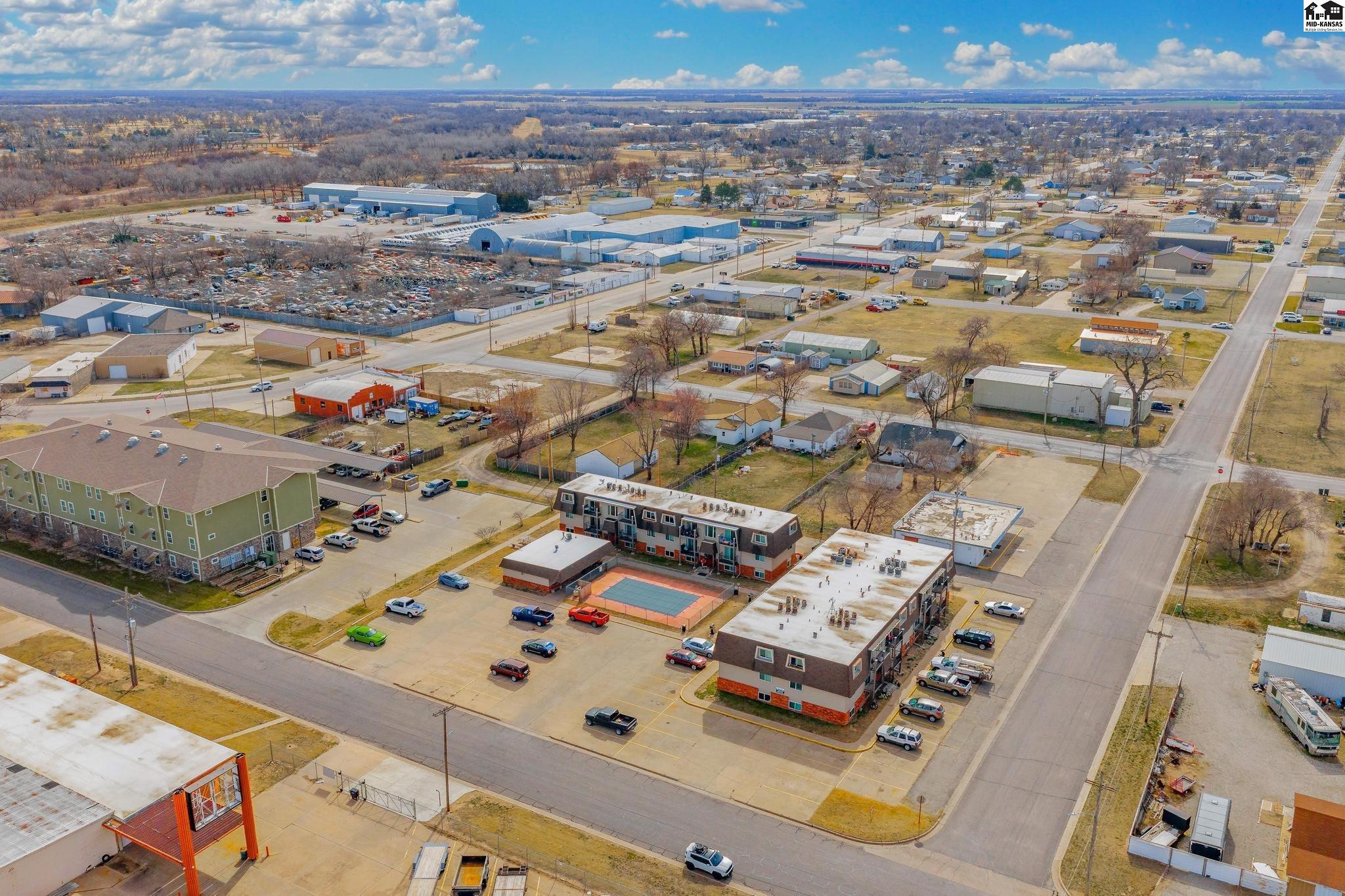103 E 7th Avenue South Hutchinson KS 67505
