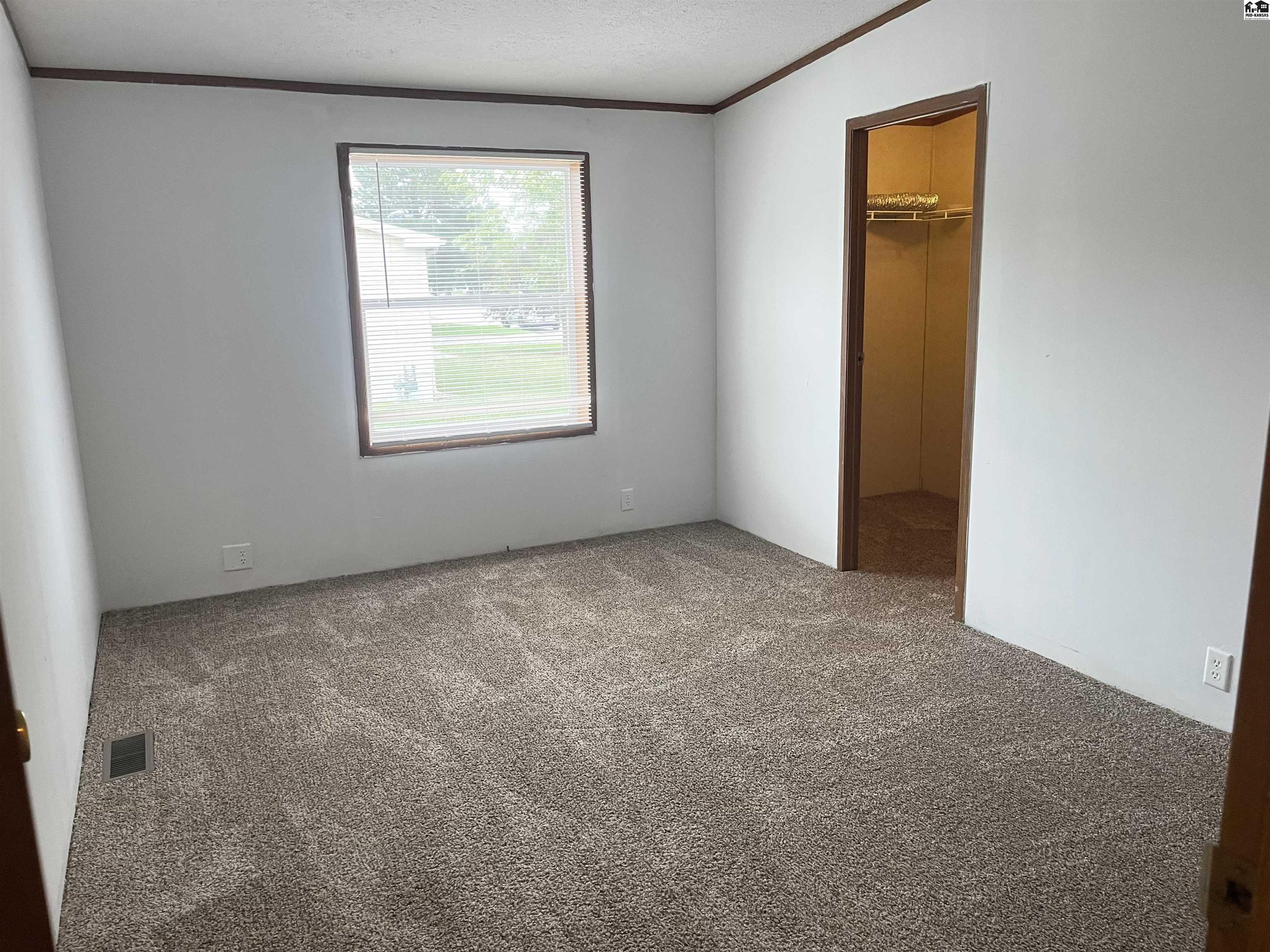 816 Deerfield Road Mcpherson KS 67460