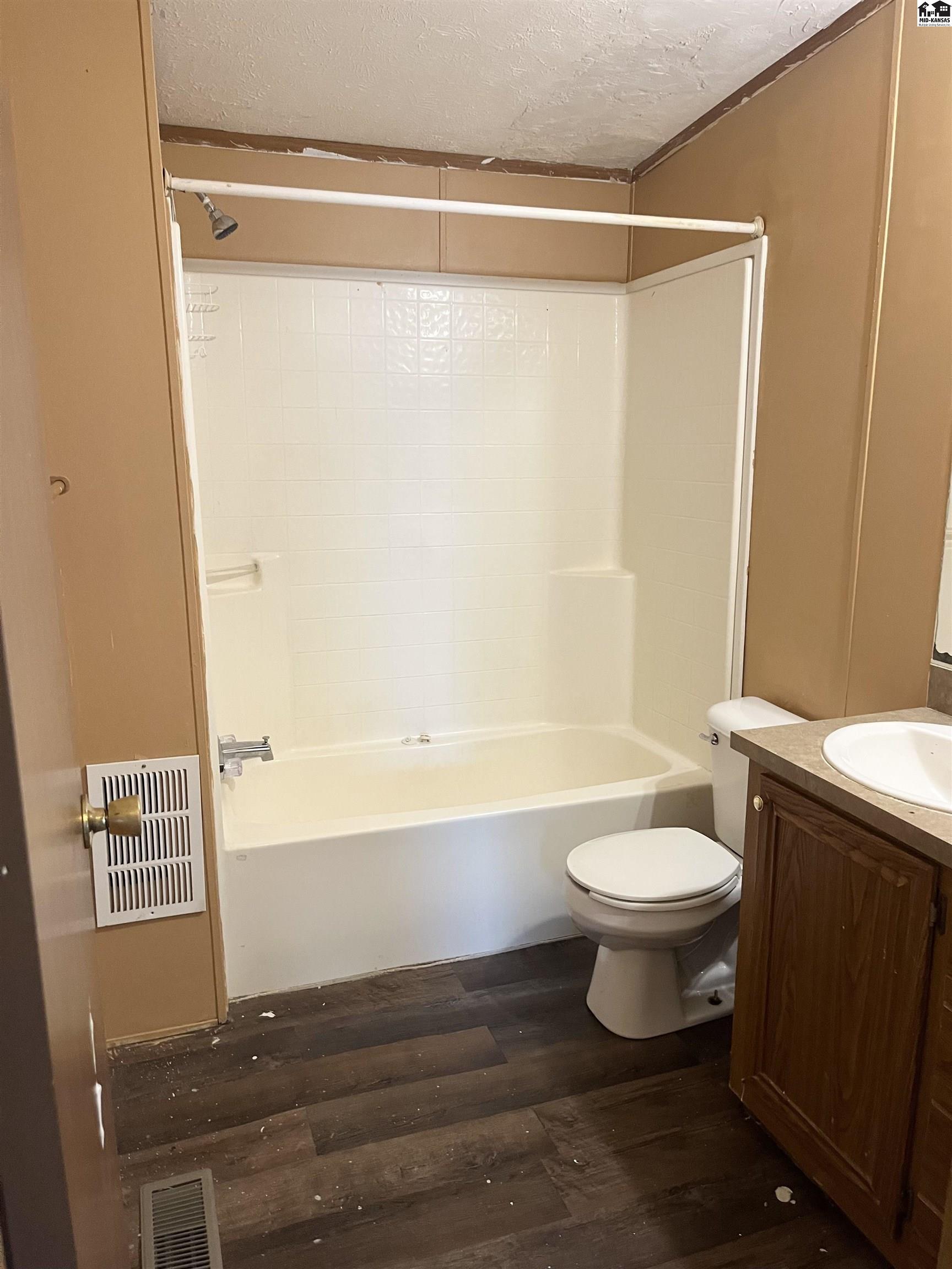 816 Deerfield Road Mcpherson KS 67460