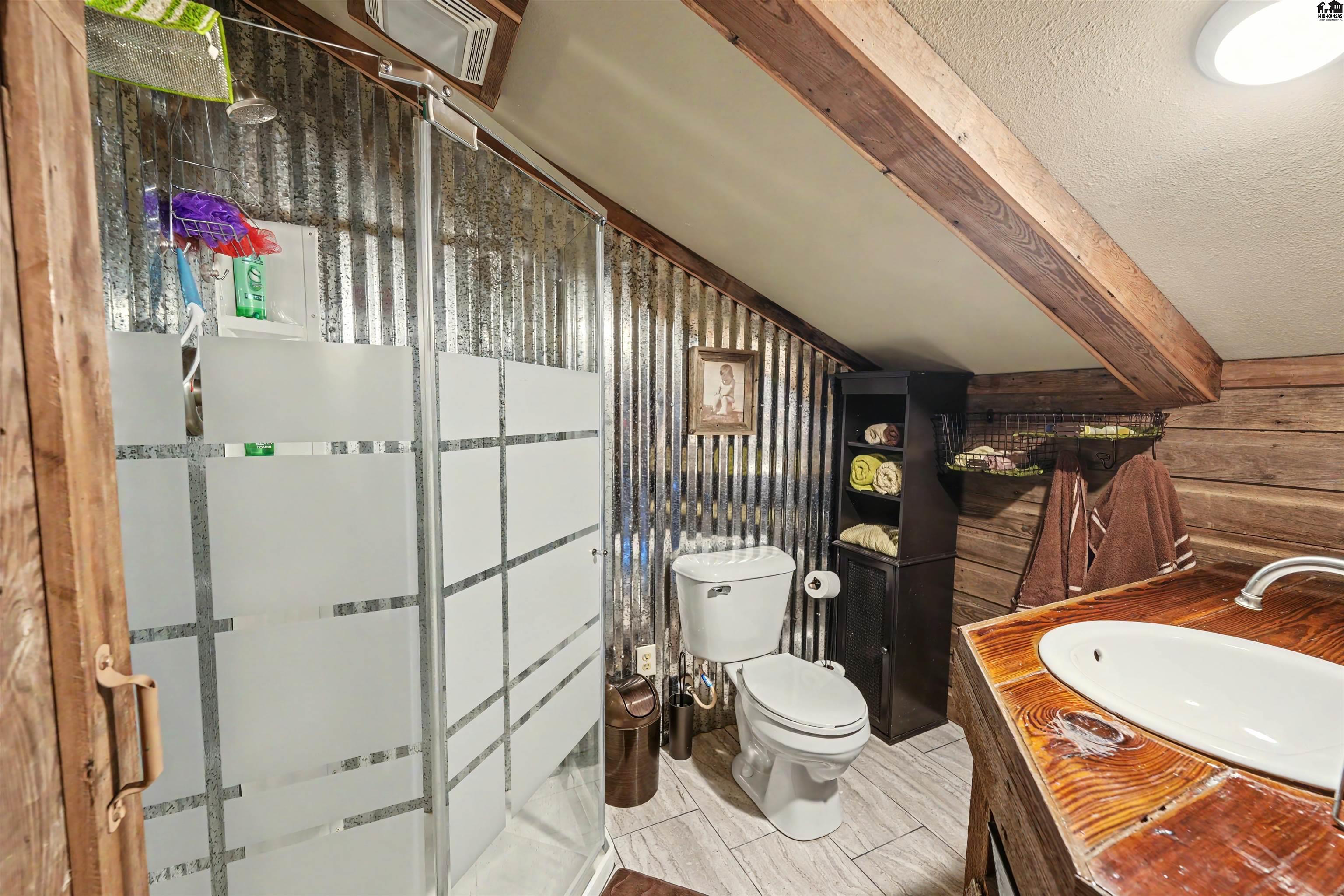 31 Campbell Road Marquette KS 67464