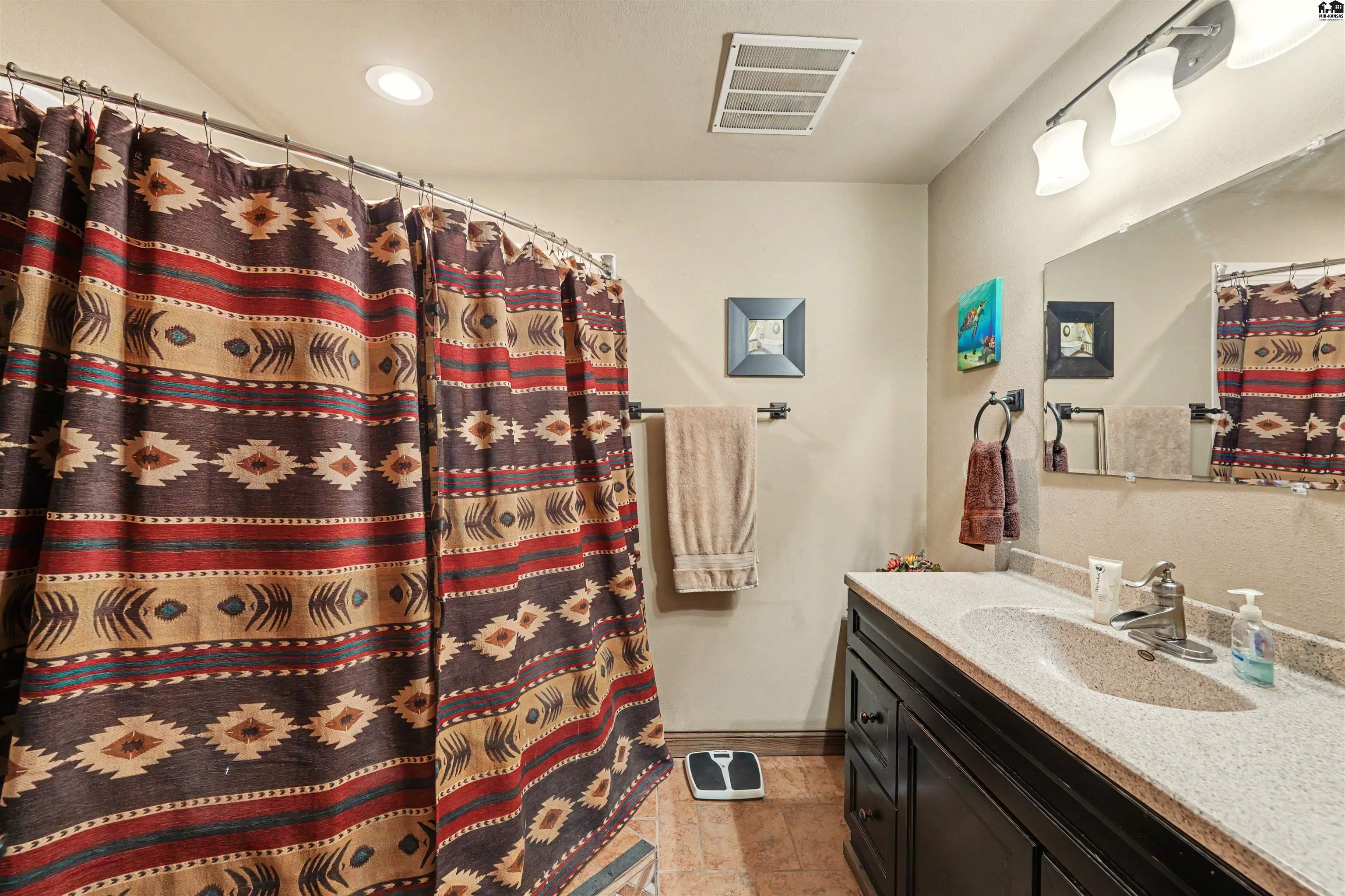 31 Campbell Road Marquette KS 67464