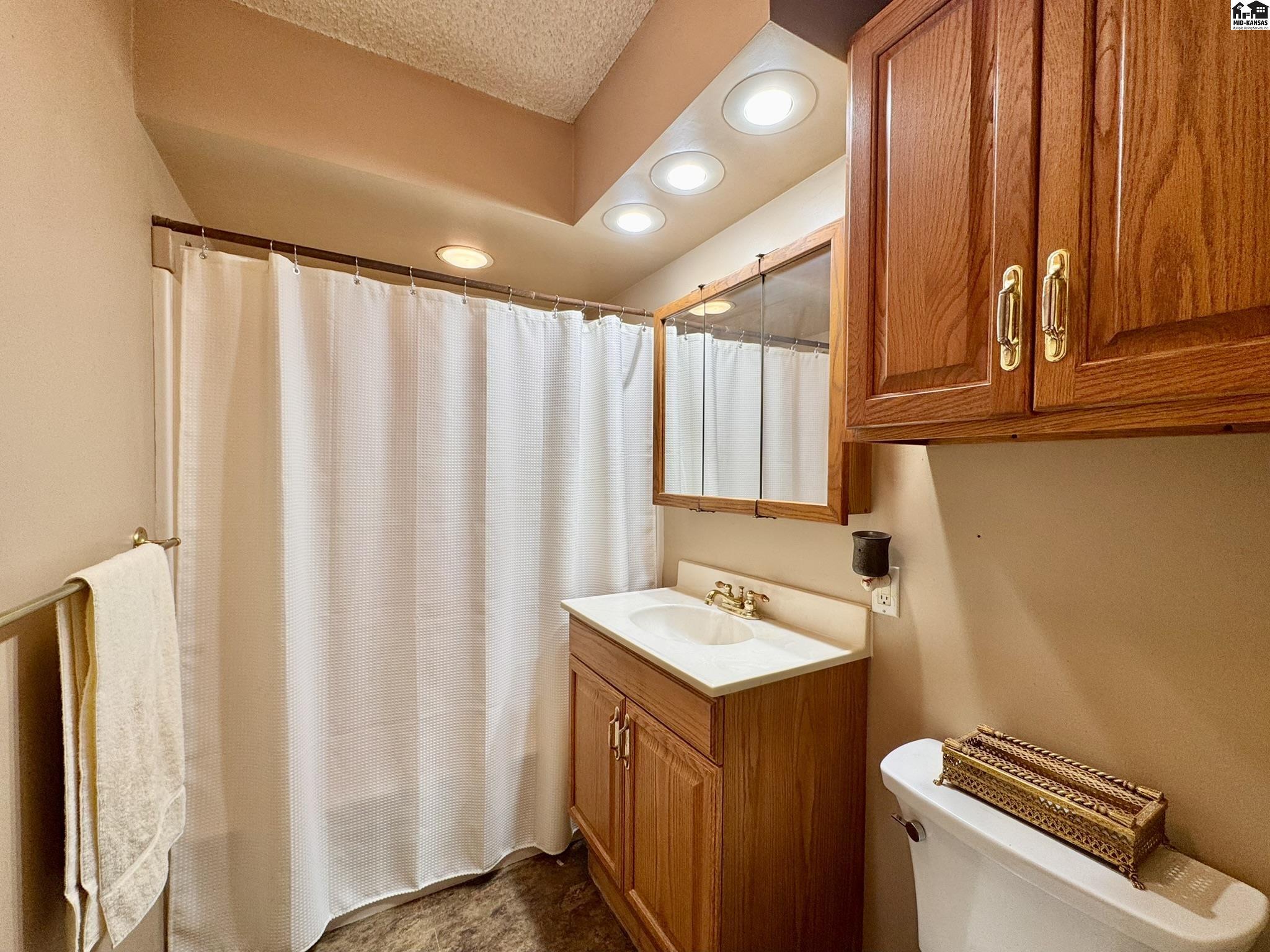 208 S Walnut Street South Hutchinson KS 67505