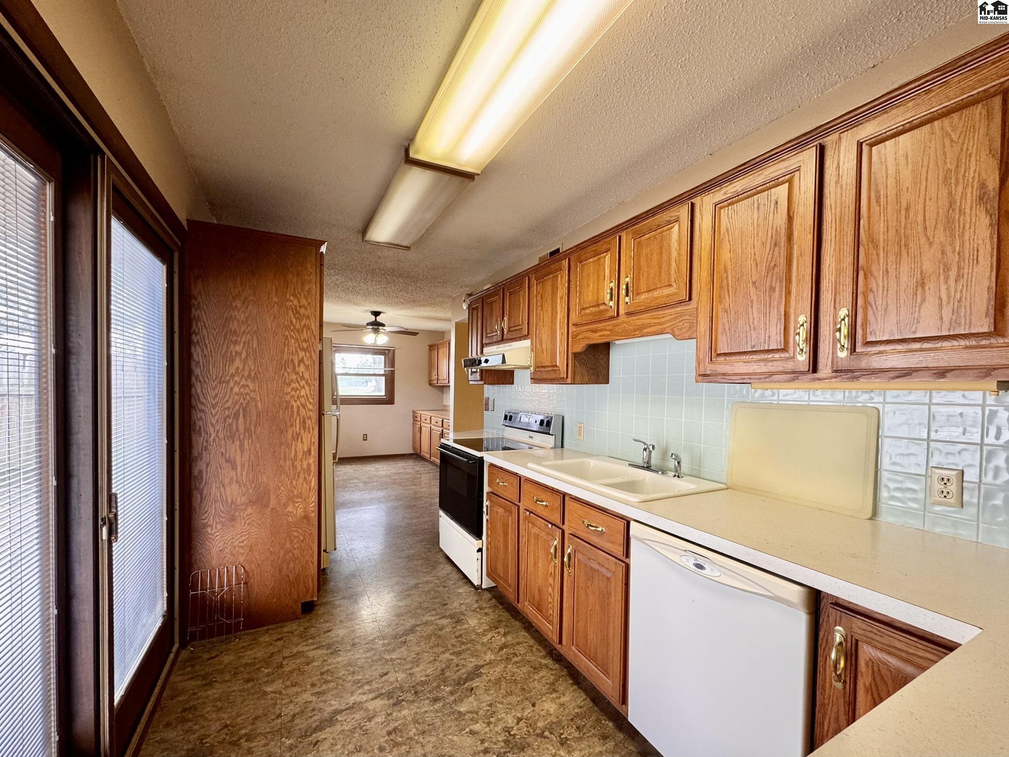 208 S Walnut Street South Hutchinson KS 67505