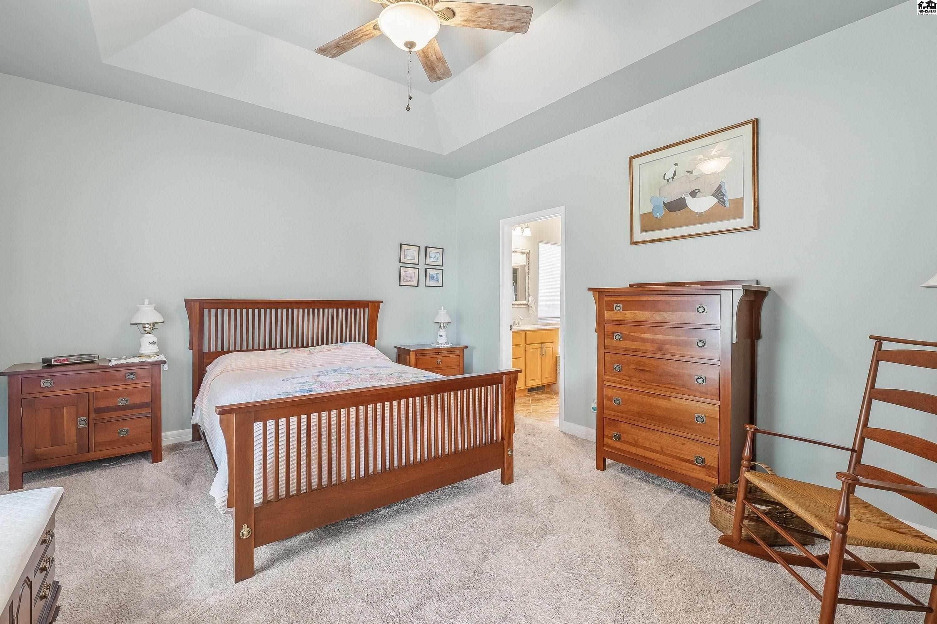 10205 Riviera Circle Hutchinson KS 67502