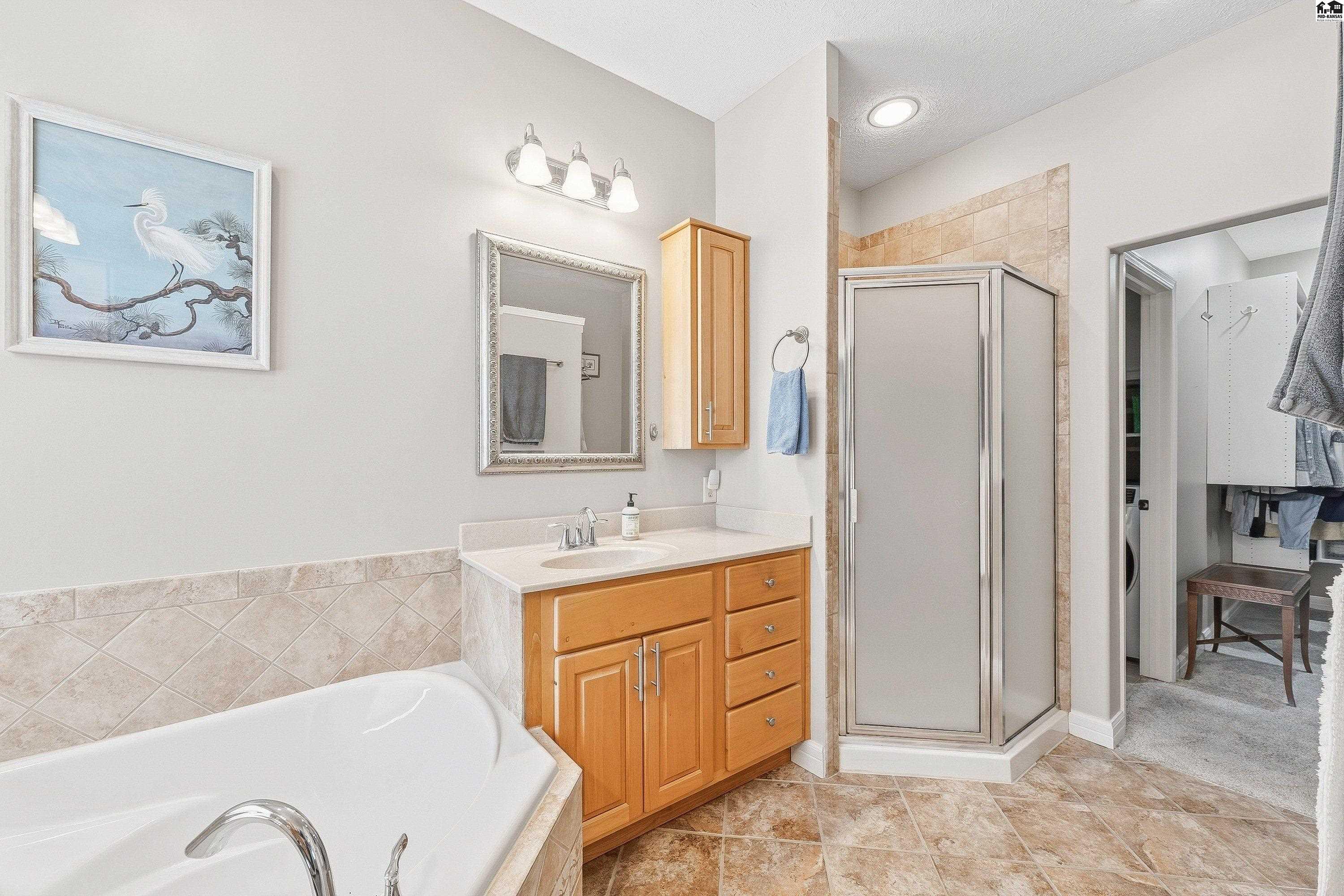 10205 Riviera Circle Hutchinson KS 67502