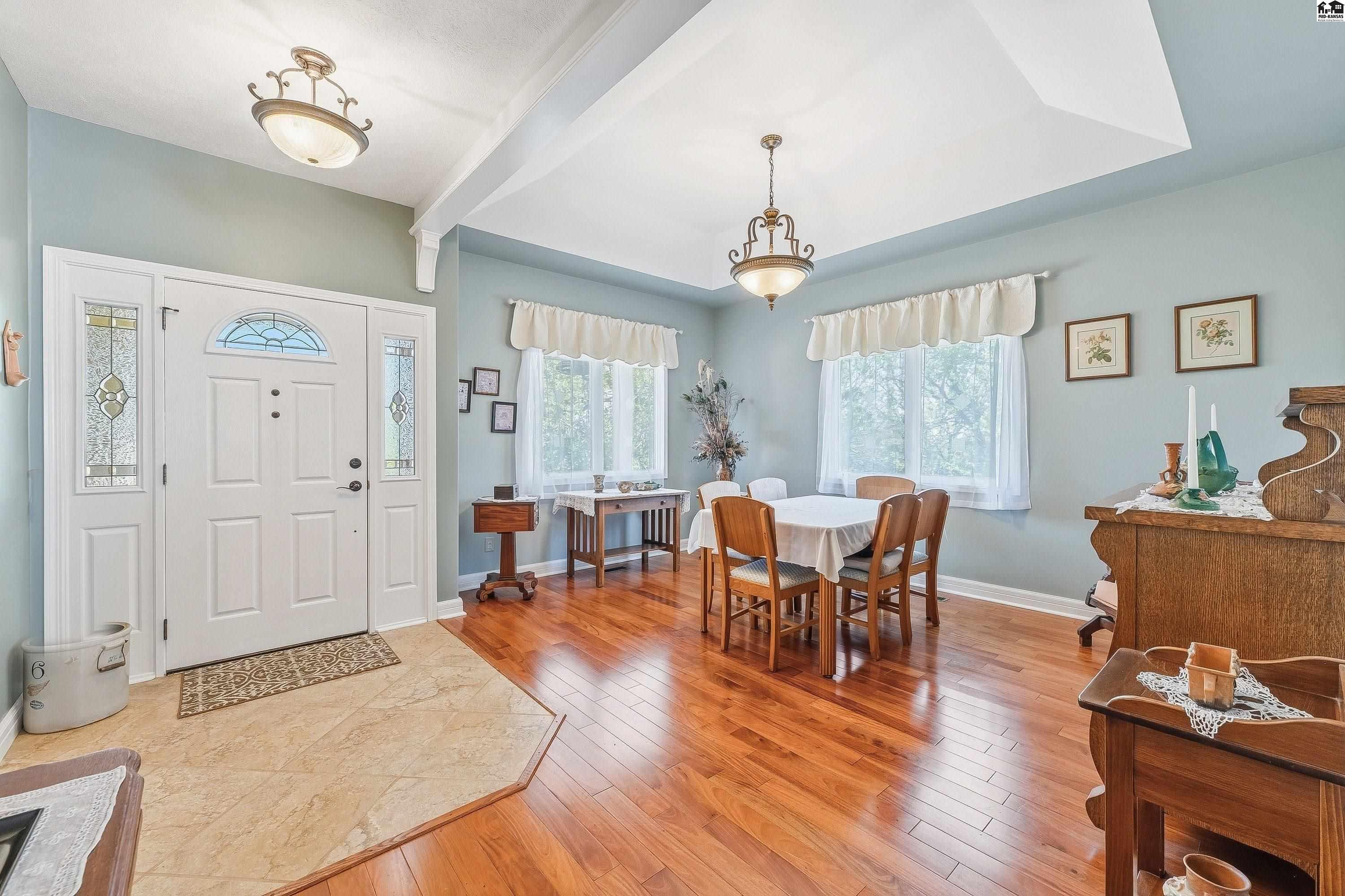 10205 Riviera Circle Hutchinson KS 67502
