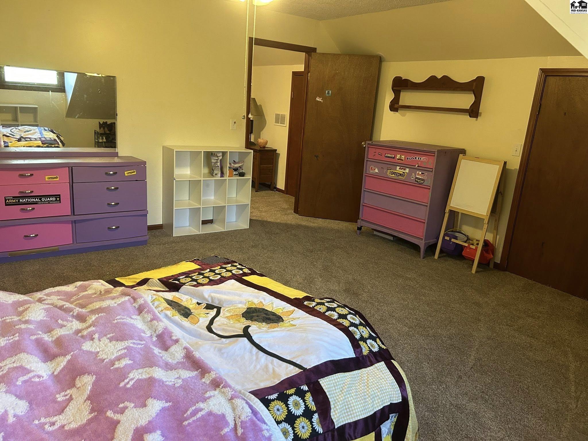 209 W 12th Avenue Hutchinson KS 67501