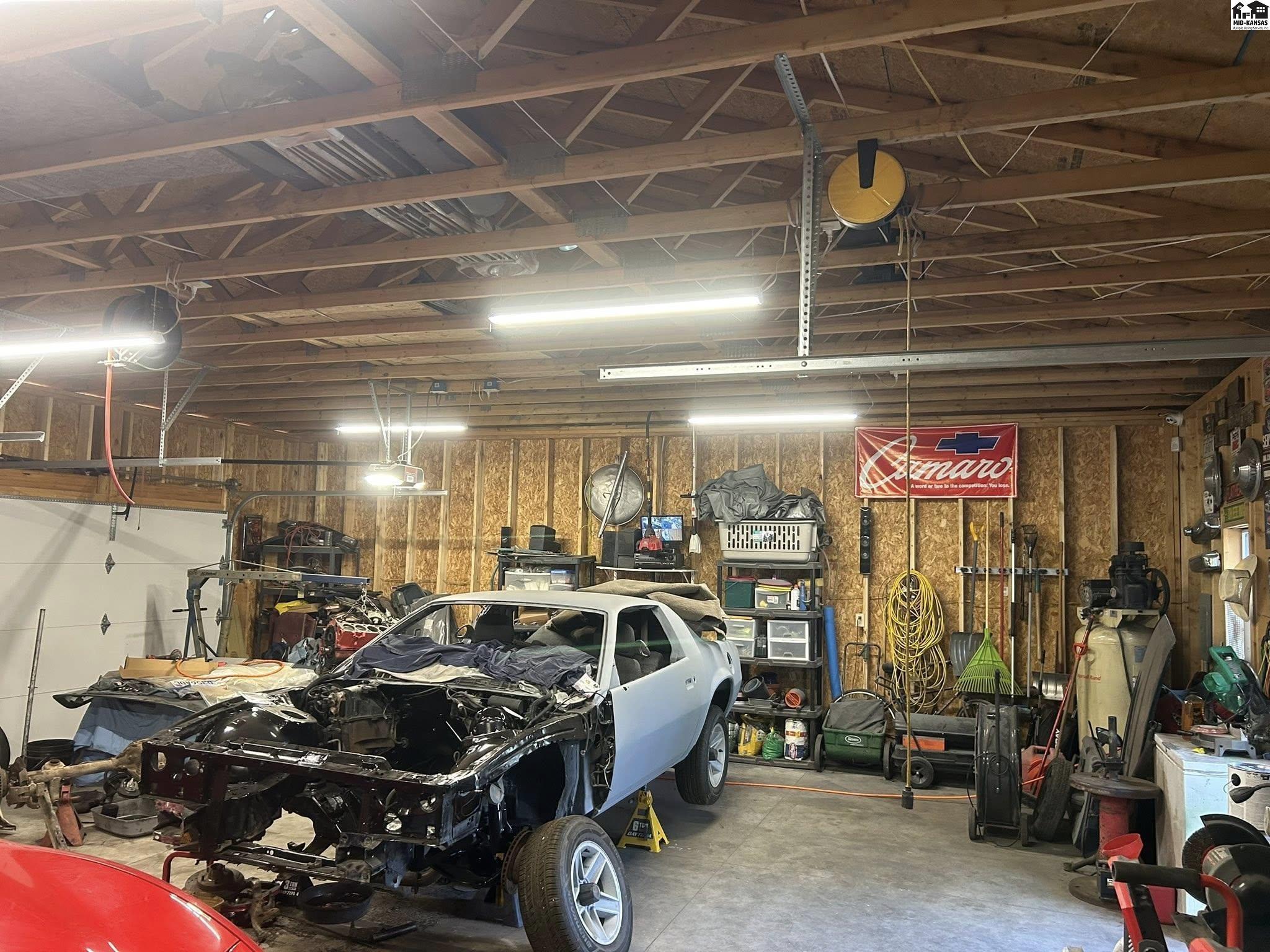 209 W 12th Avenue Hutchinson KS 67501