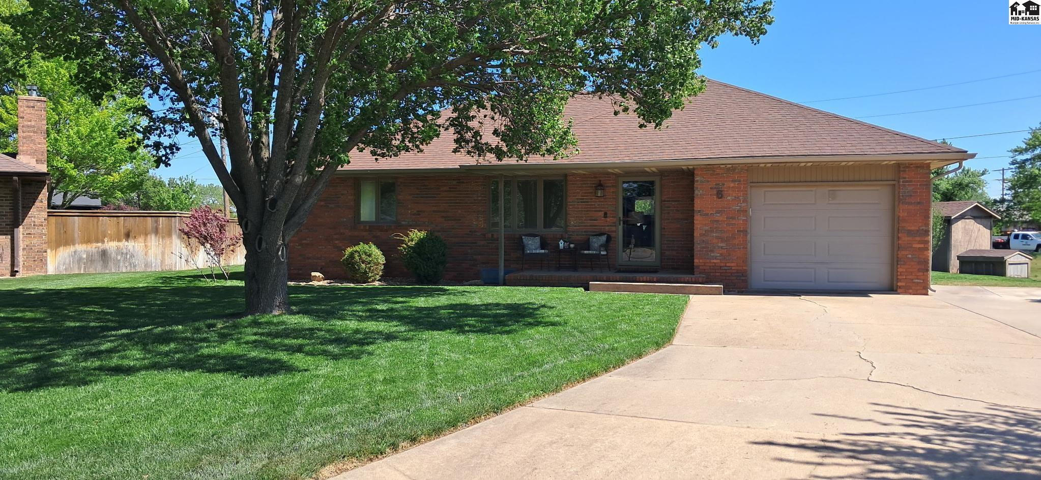 6 Banyard Drive South Hutchinson KS 67505