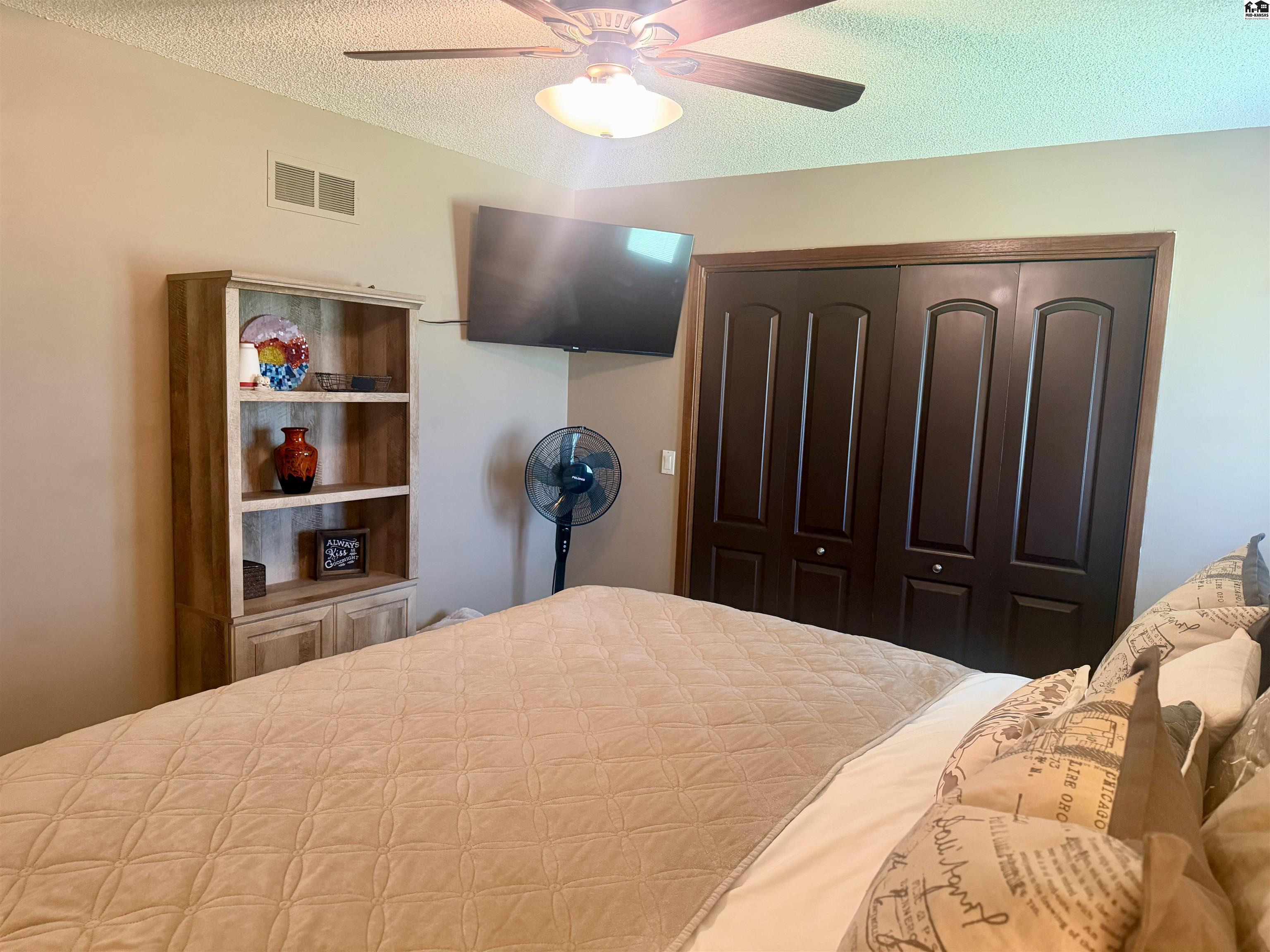 6 Banyard Drive South Hutchinson KS 67505