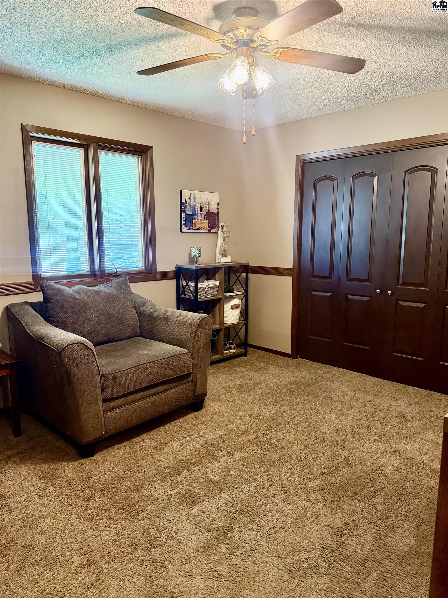 6 Banyard Drive South Hutchinson KS 67505