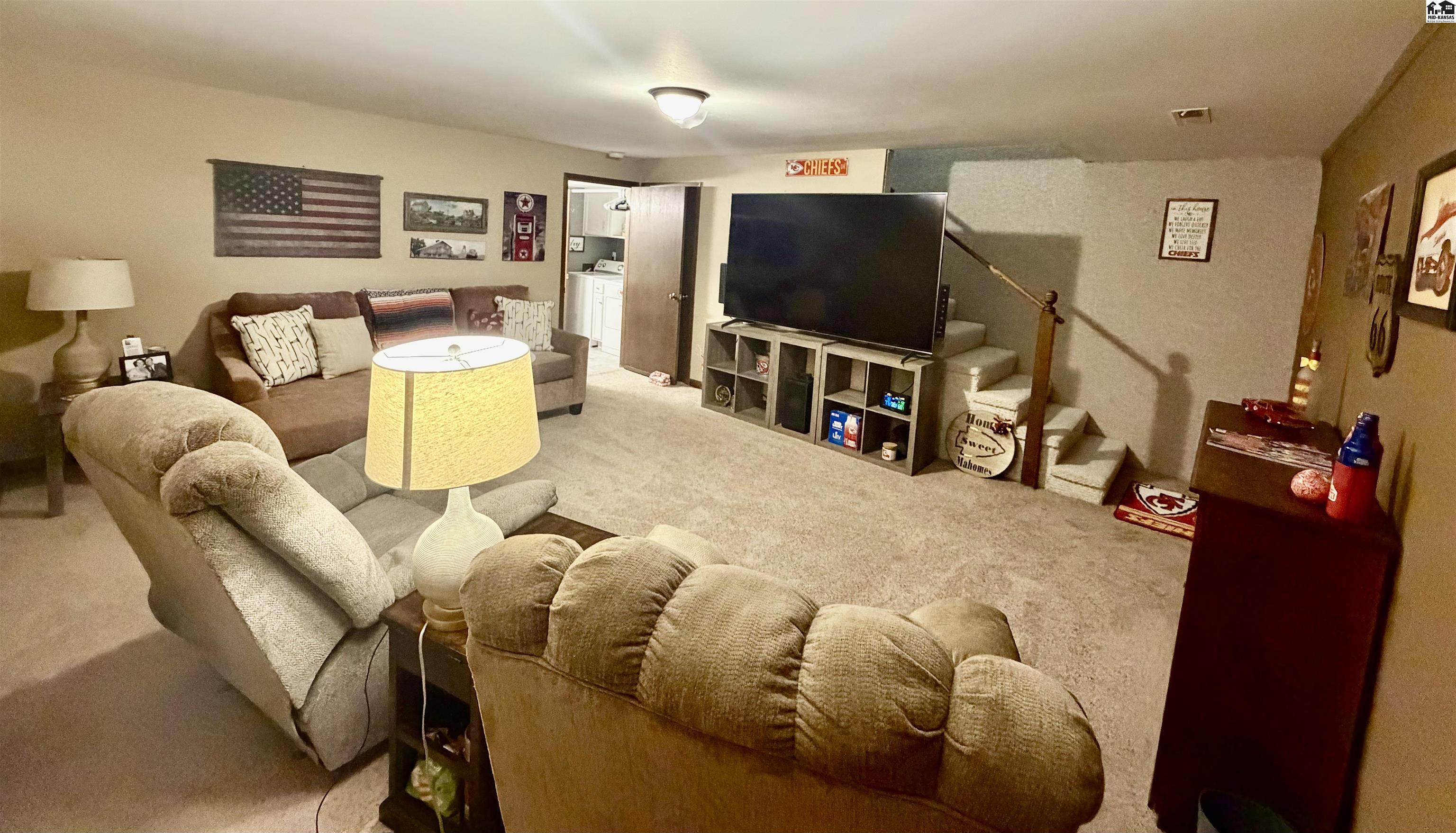 6 Banyard Drive South Hutchinson KS 67505