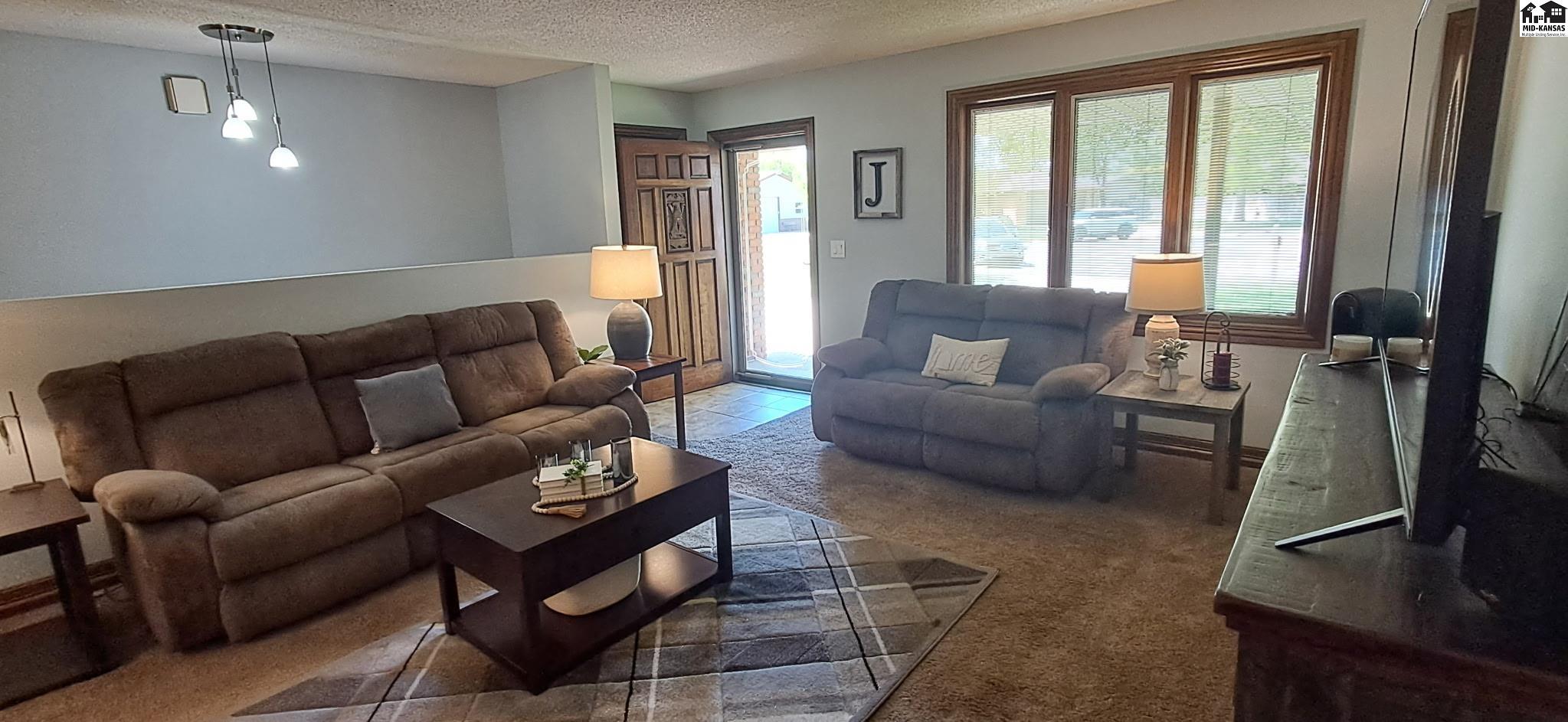 6 Banyard Drive South Hutchinson KS 67505
