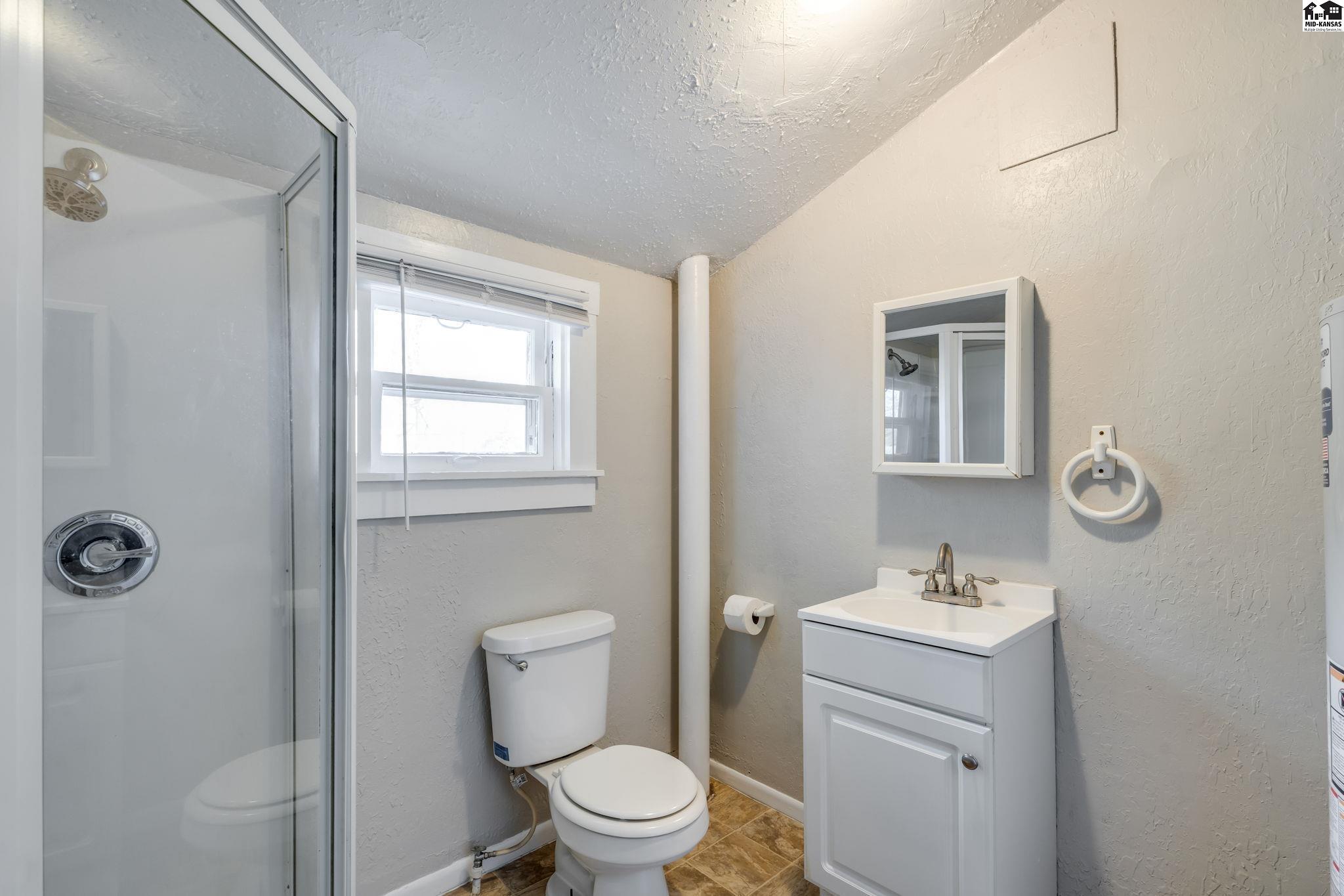 122 E 7th Avenue Hutchinson KS 67501