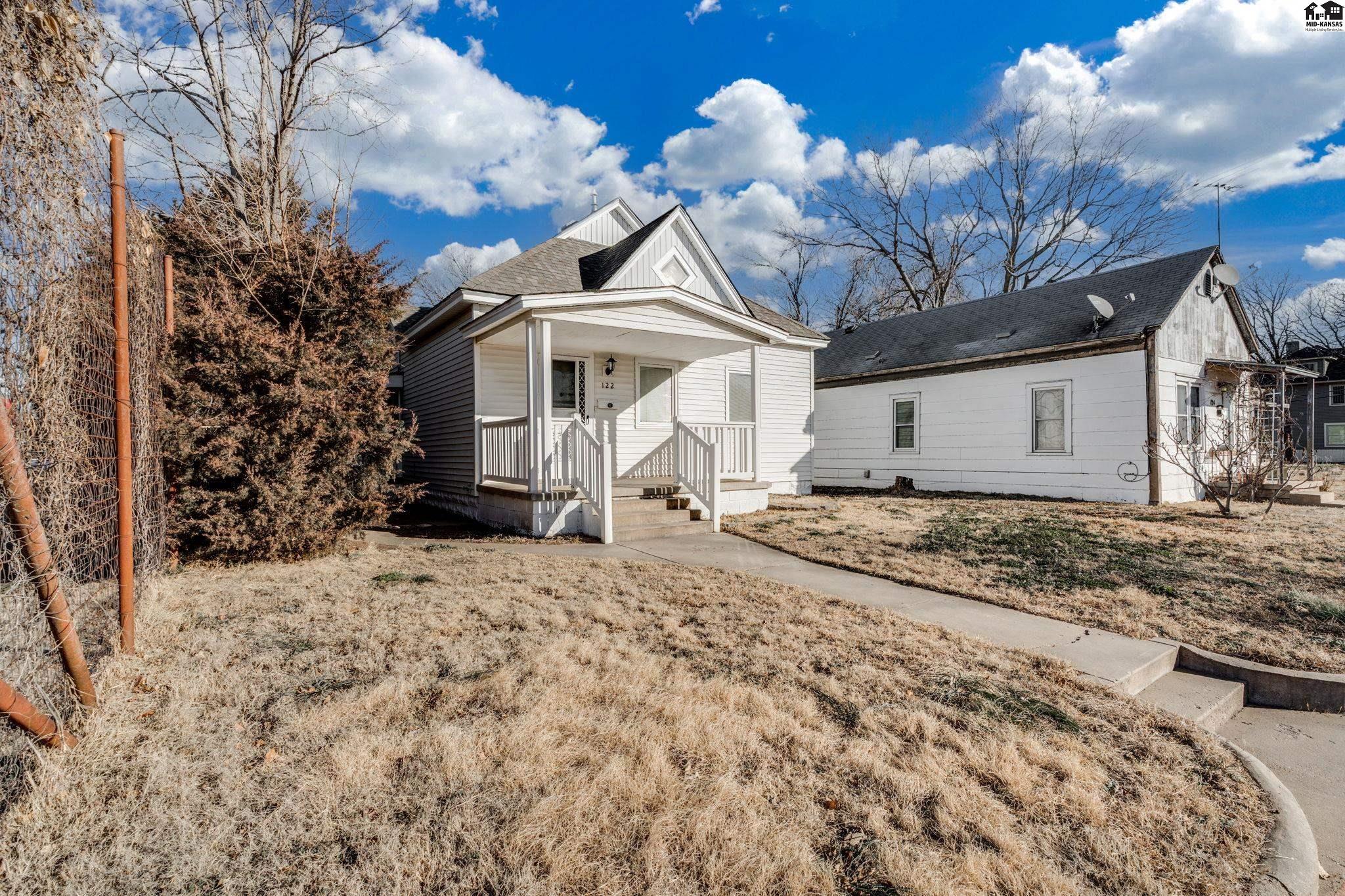 122 E 7th Avenue Hutchinson KS 67501