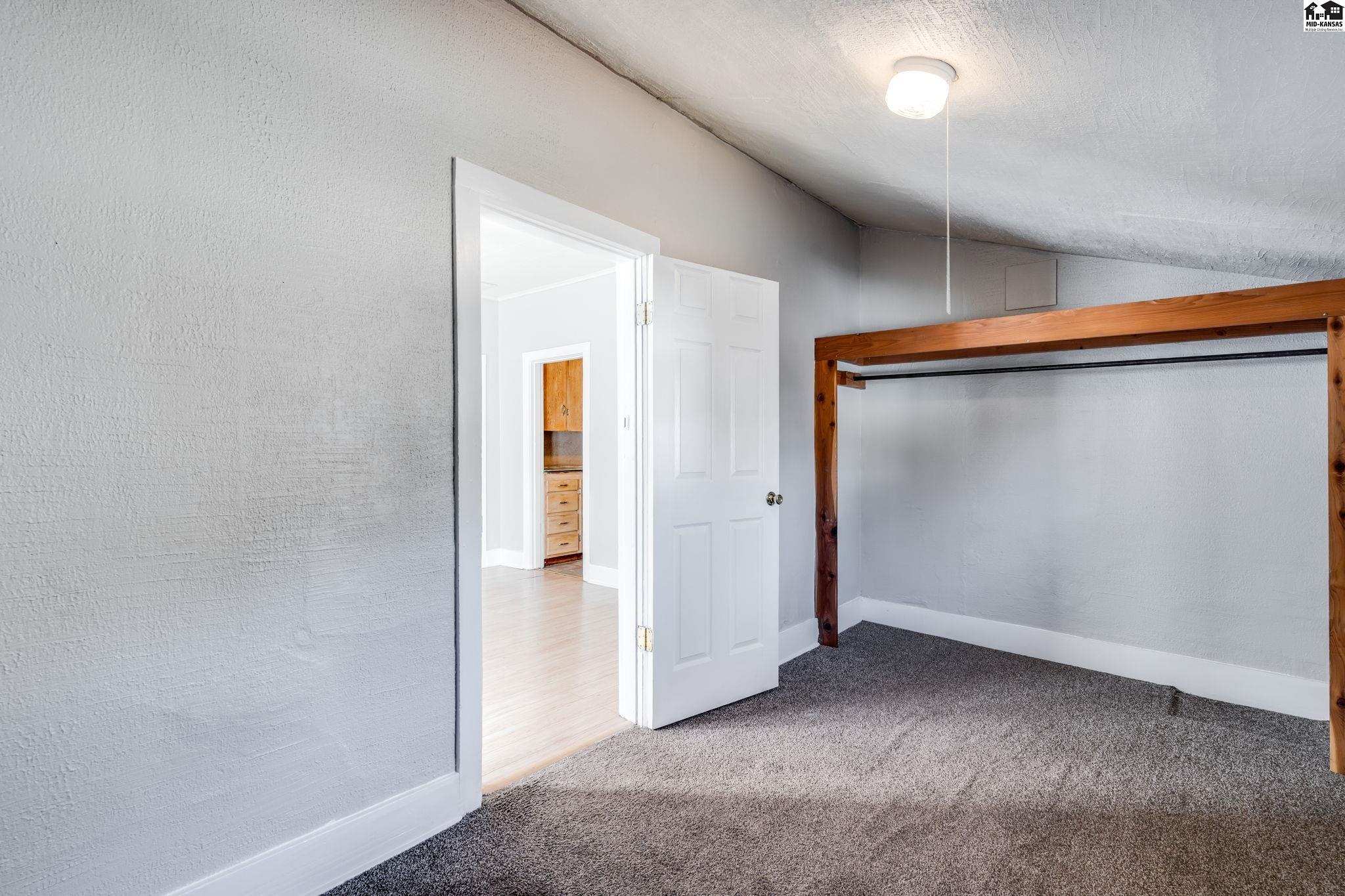 122 E 7th Avenue Hutchinson KS 67501