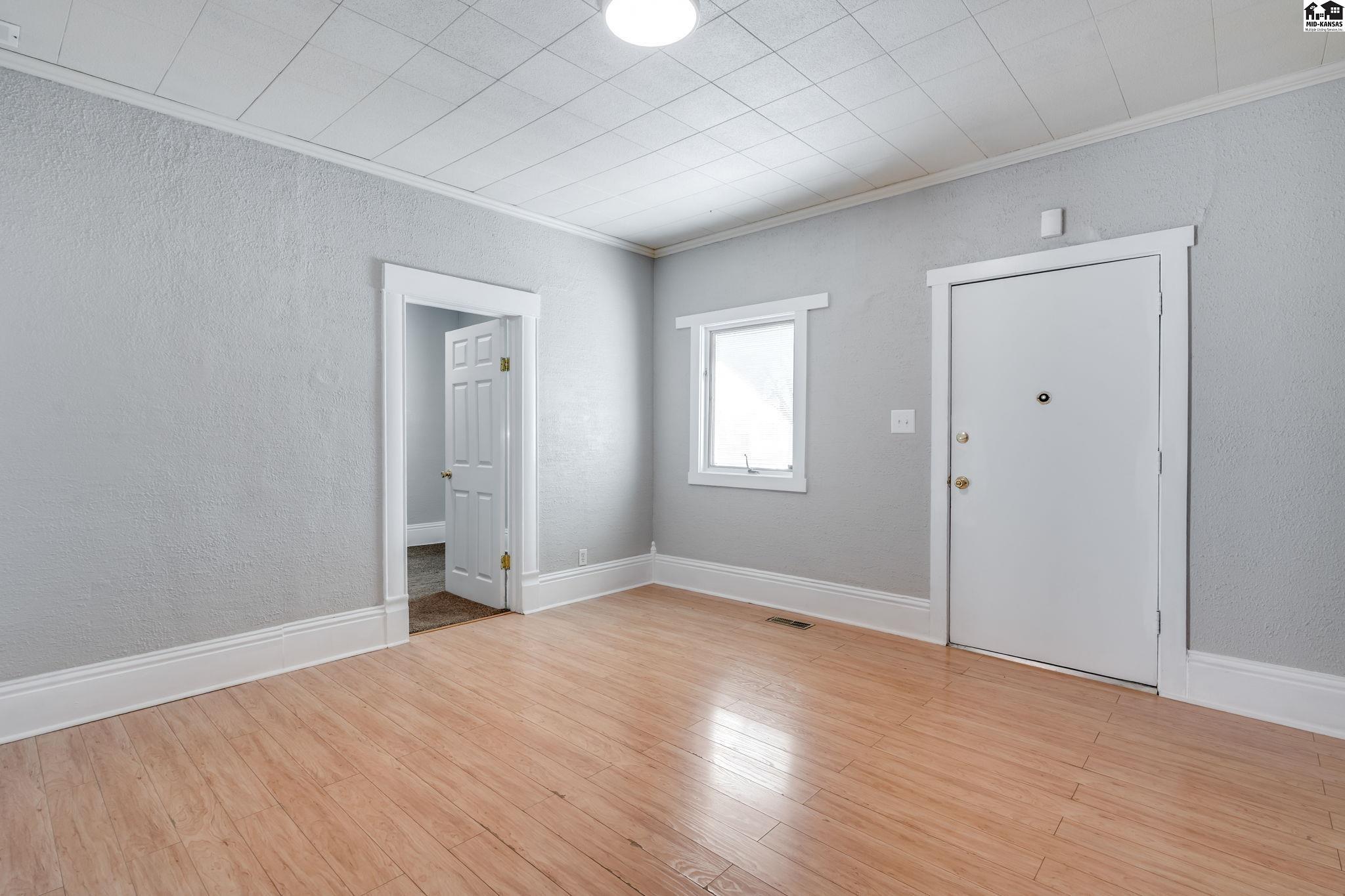 122 E 7th Avenue Hutchinson KS 67501