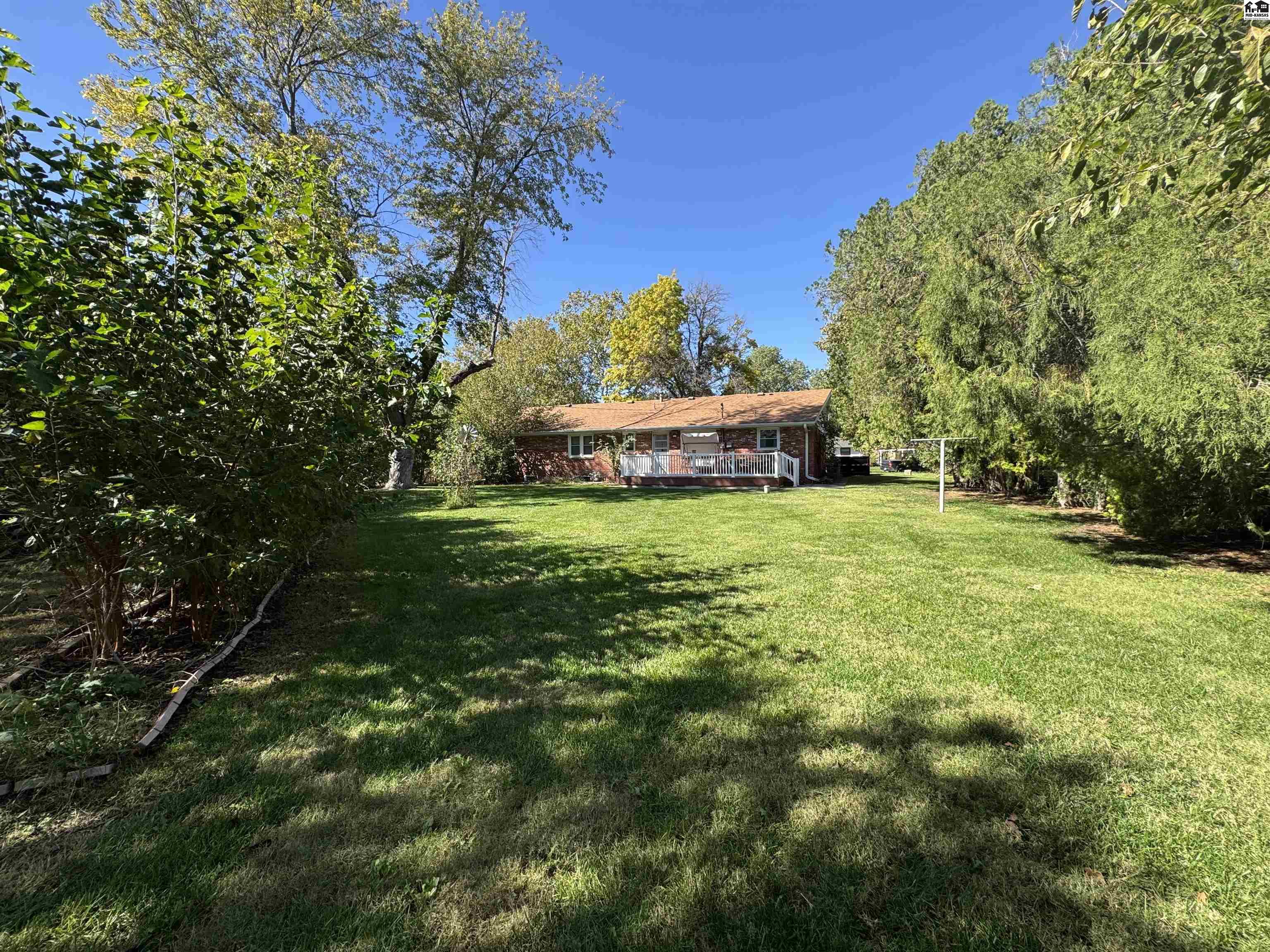 76 Eastwood Drive Hutchinson KS 67502