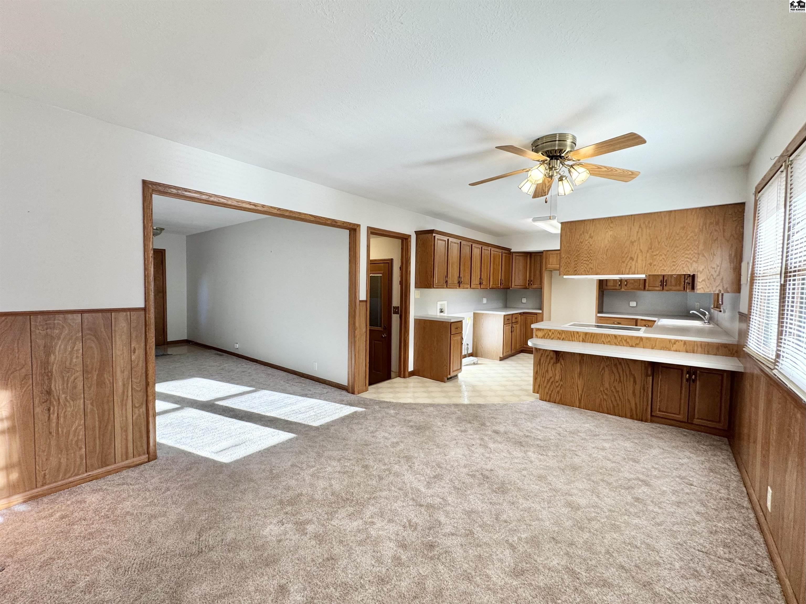 76 Eastwood Drive Hutchinson KS 67502