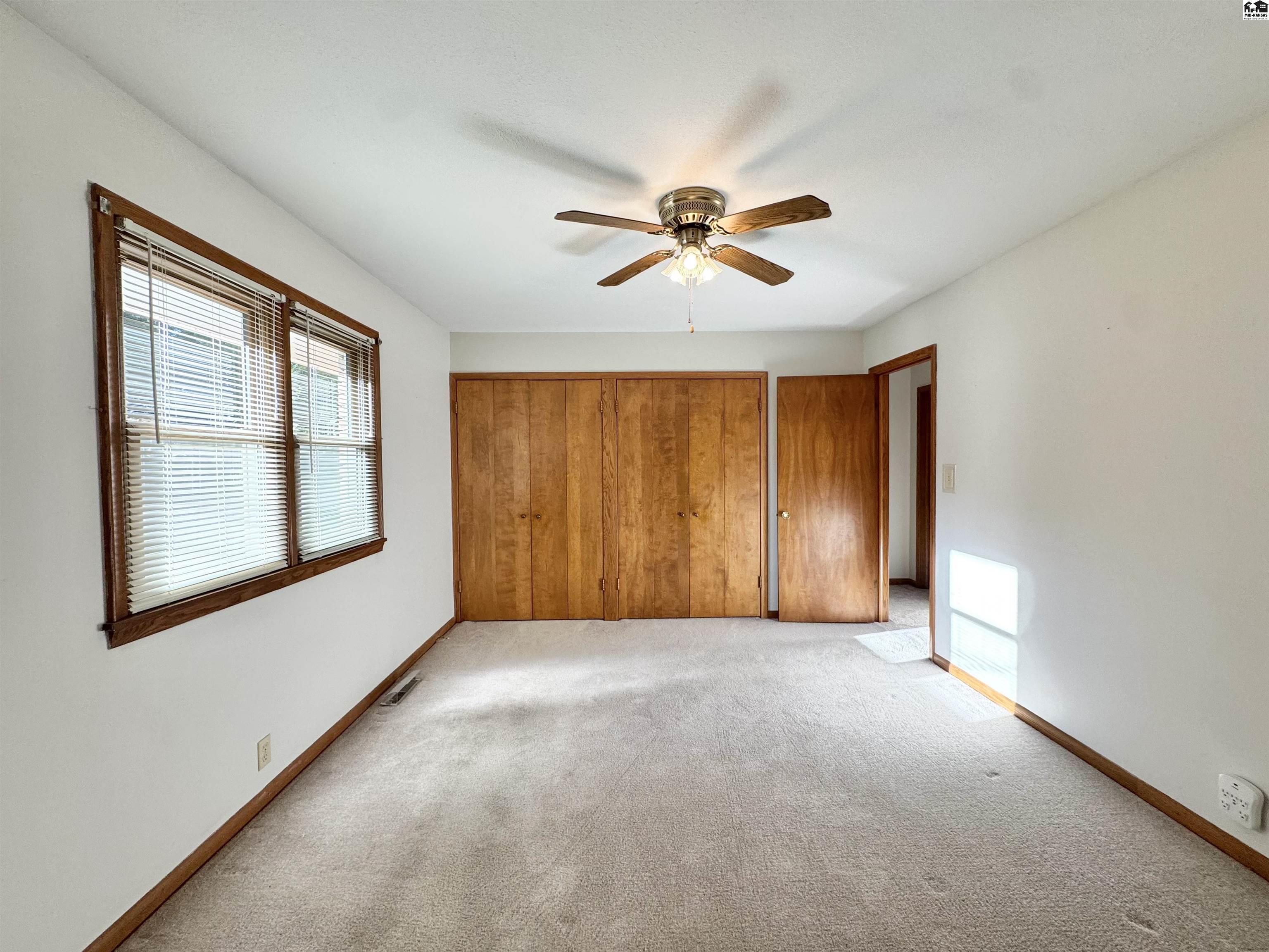 76 Eastwood Drive Hutchinson KS 67502
