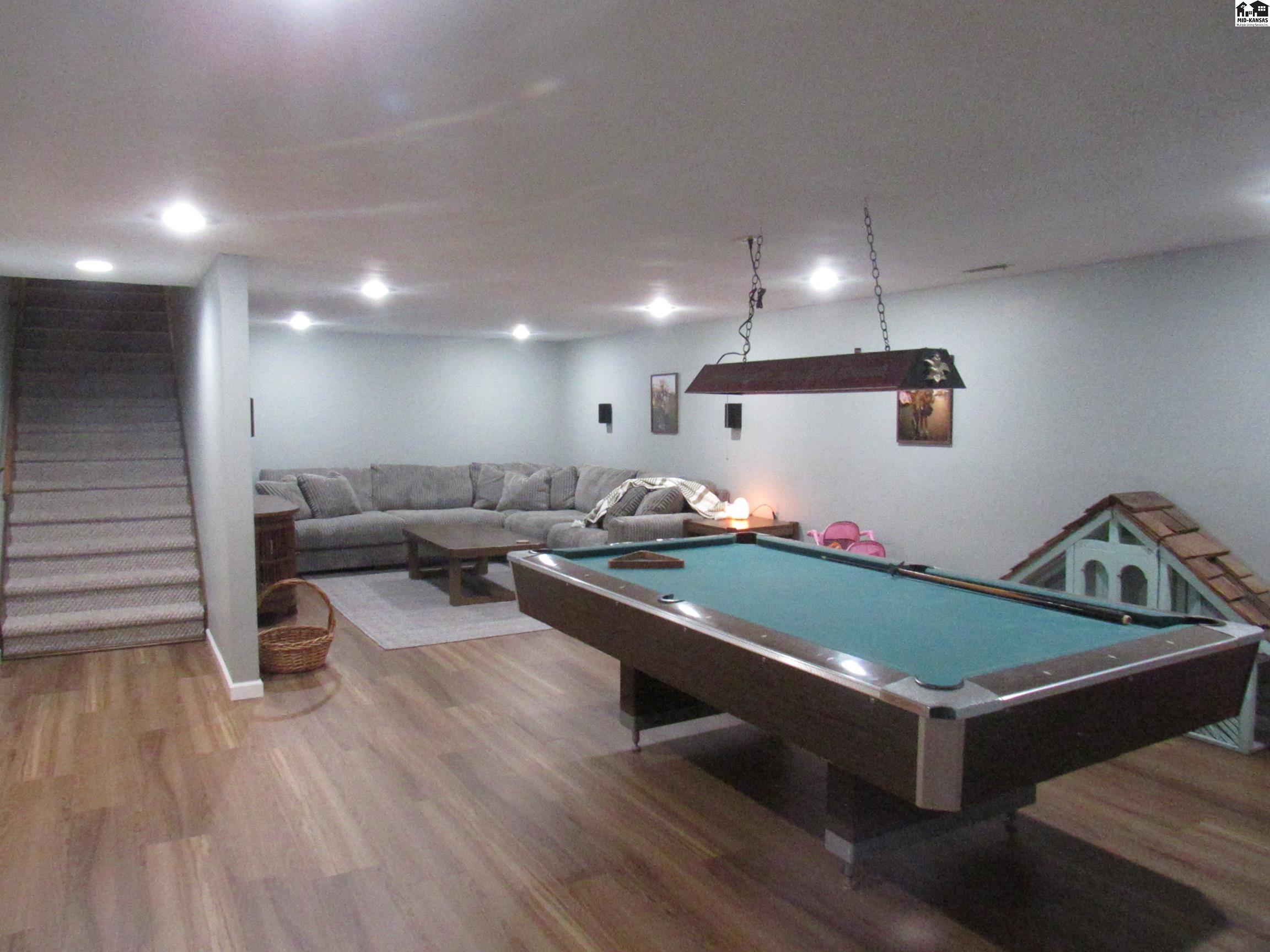 4005 N Prairie Hills Drive Hutchinson KS 67502