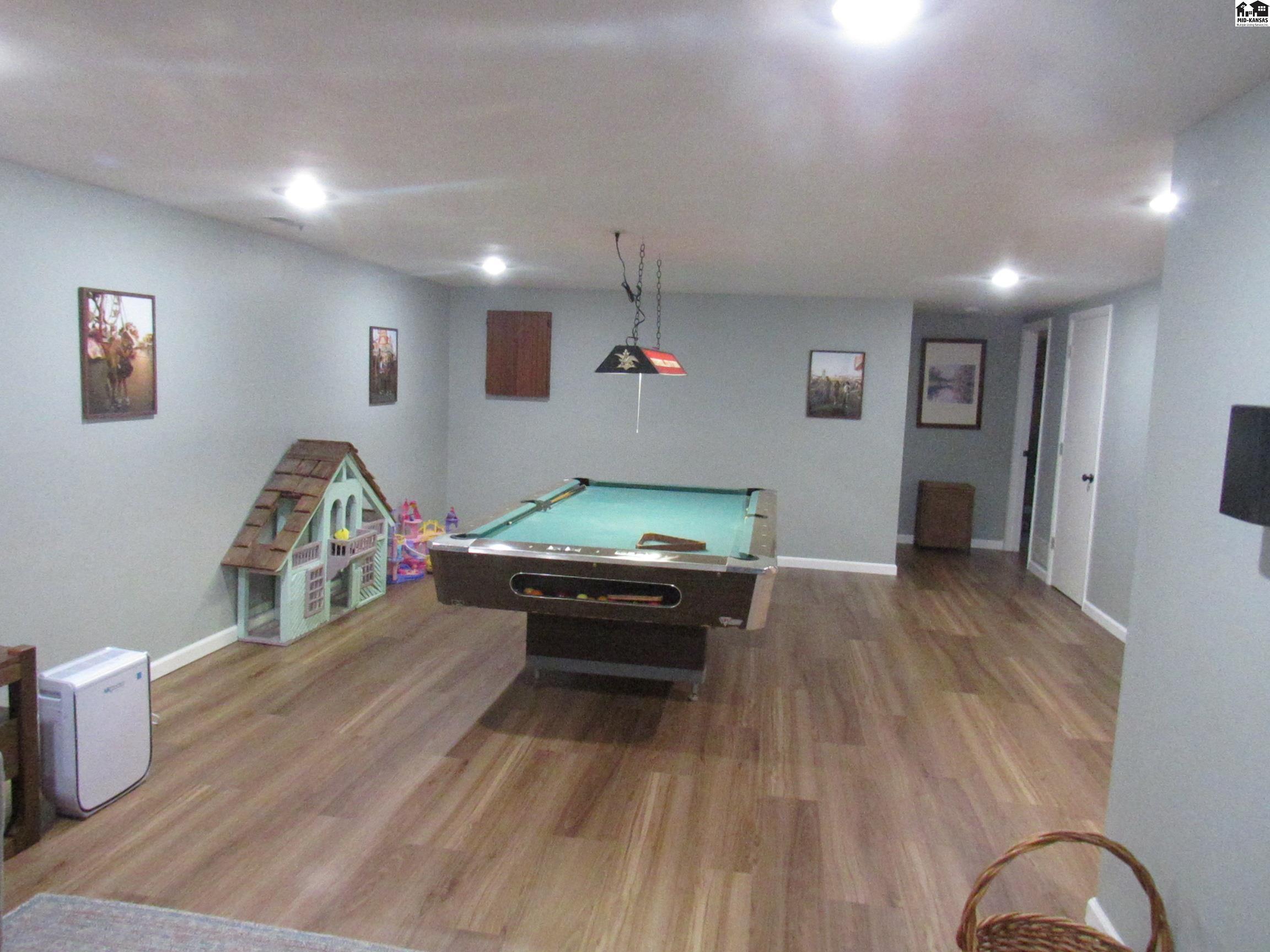 4005 N Prairie Hills Drive Hutchinson KS 67502