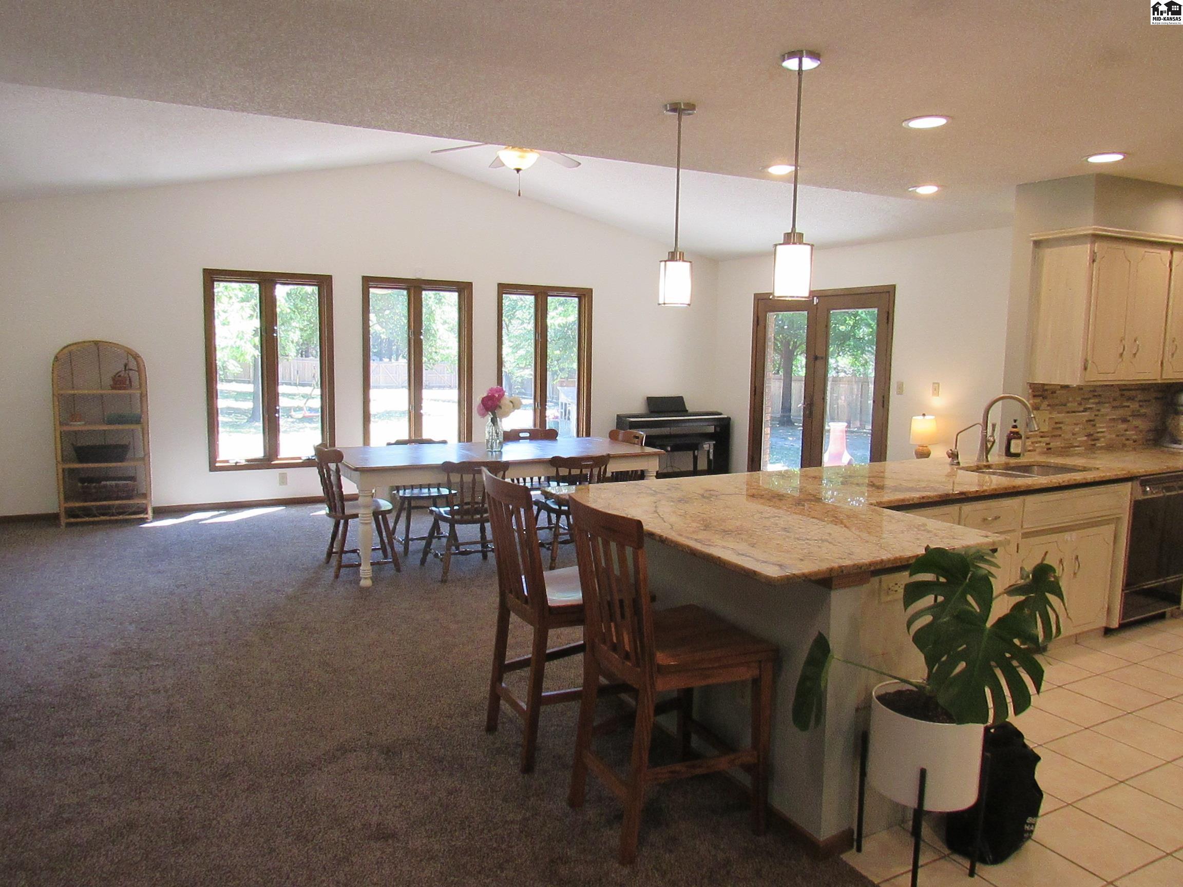4005 N Prairie Hills Drive Hutchinson KS 67502