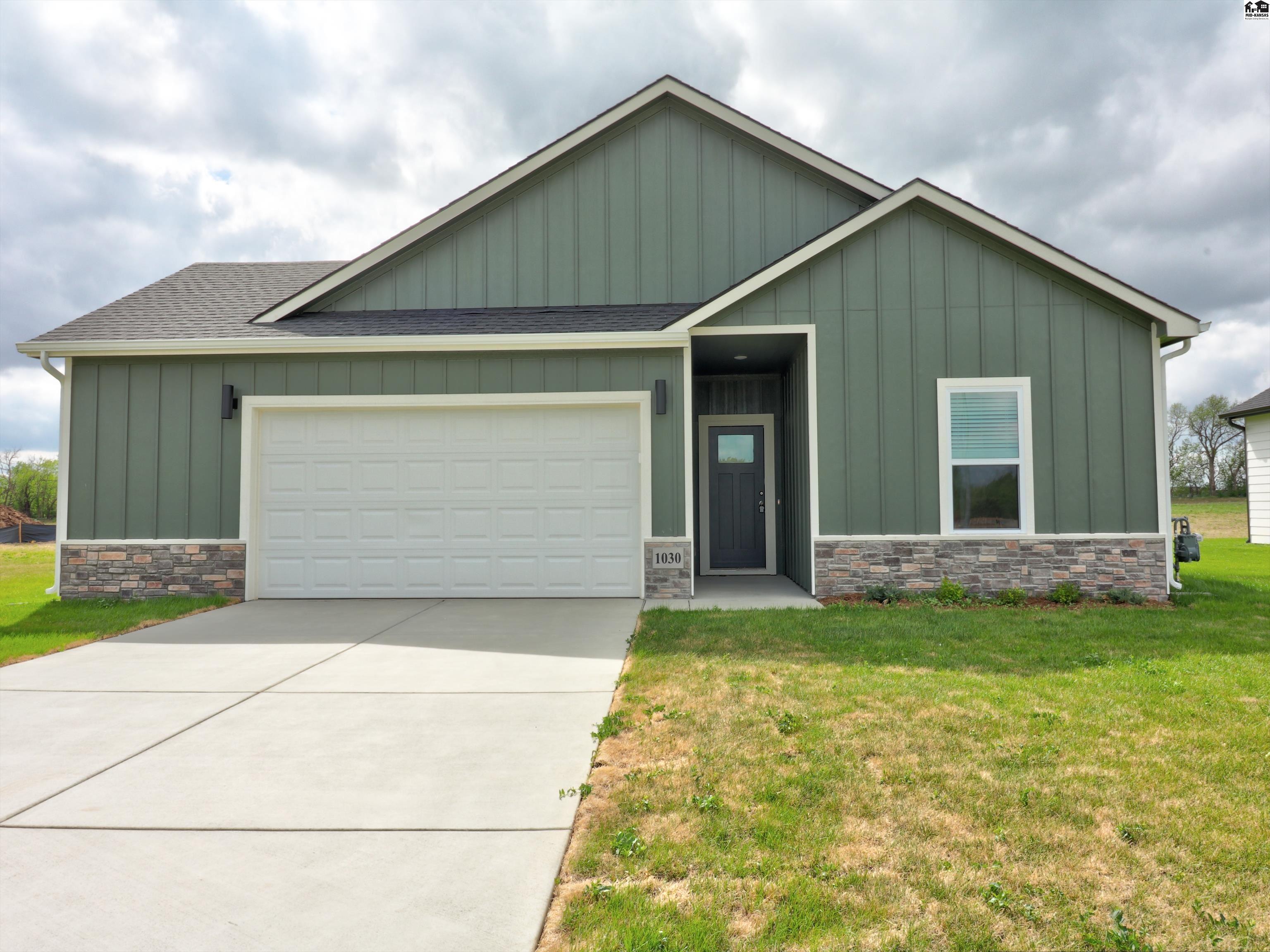 1049 Clubhouse Drive Mcpherson KS 67460