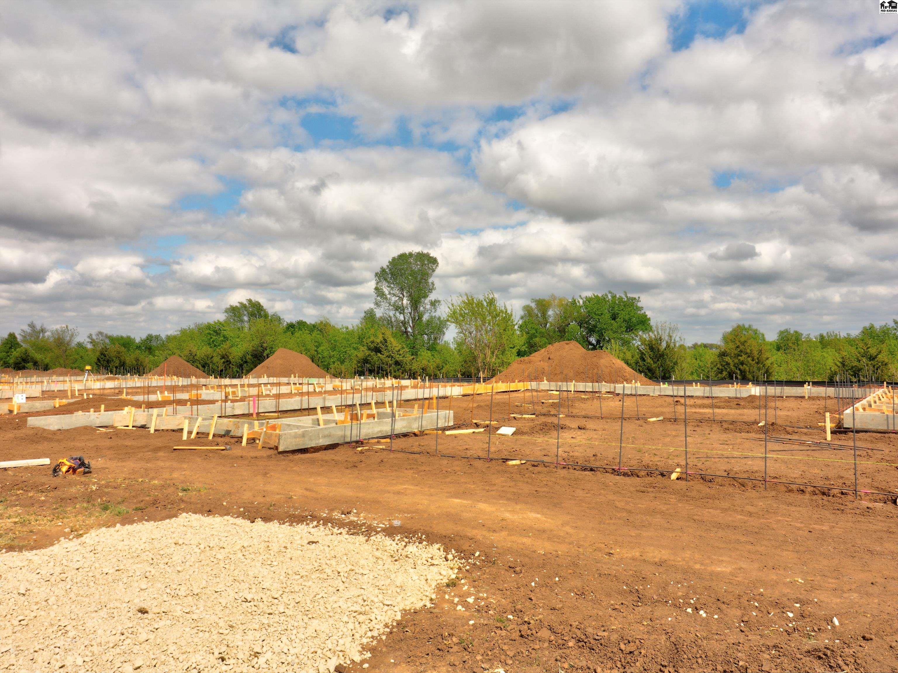 1049 Clubhouse Drive Mcpherson KS 67460