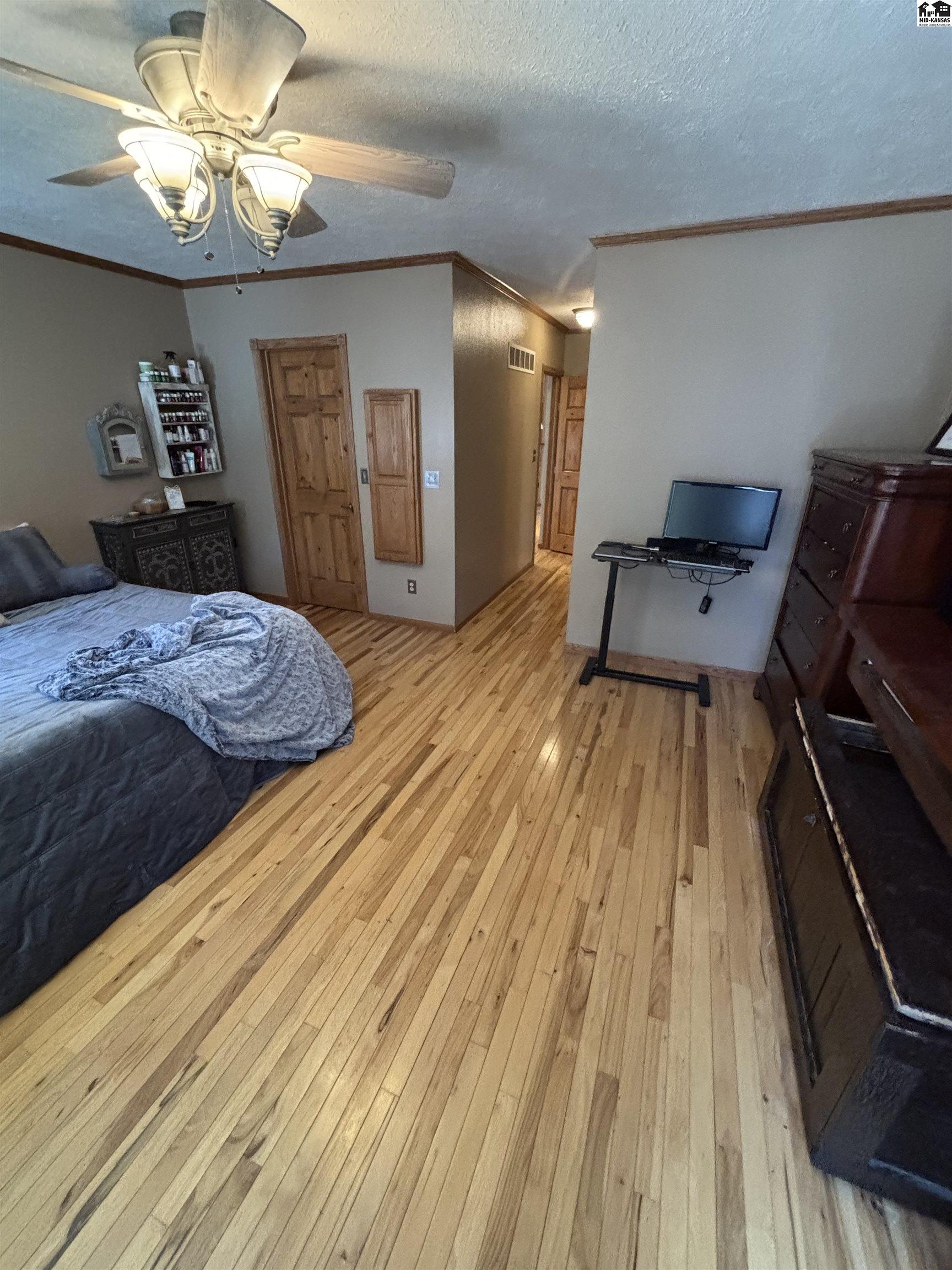 309 W 19th Avenue Hutchinson KS 67502