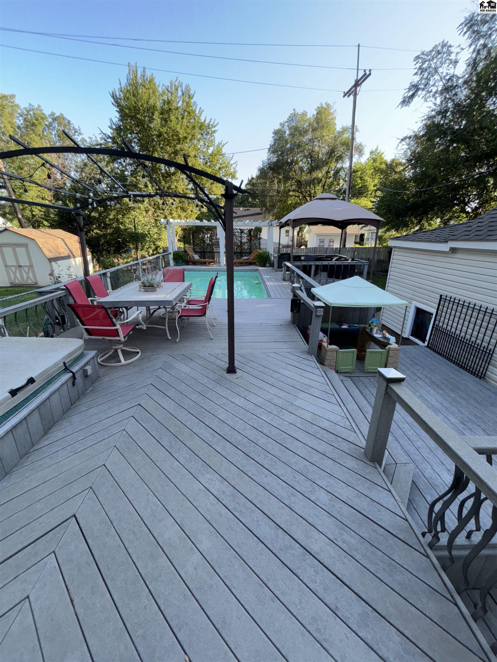 309 W 19th Avenue Hutchinson KS 67502