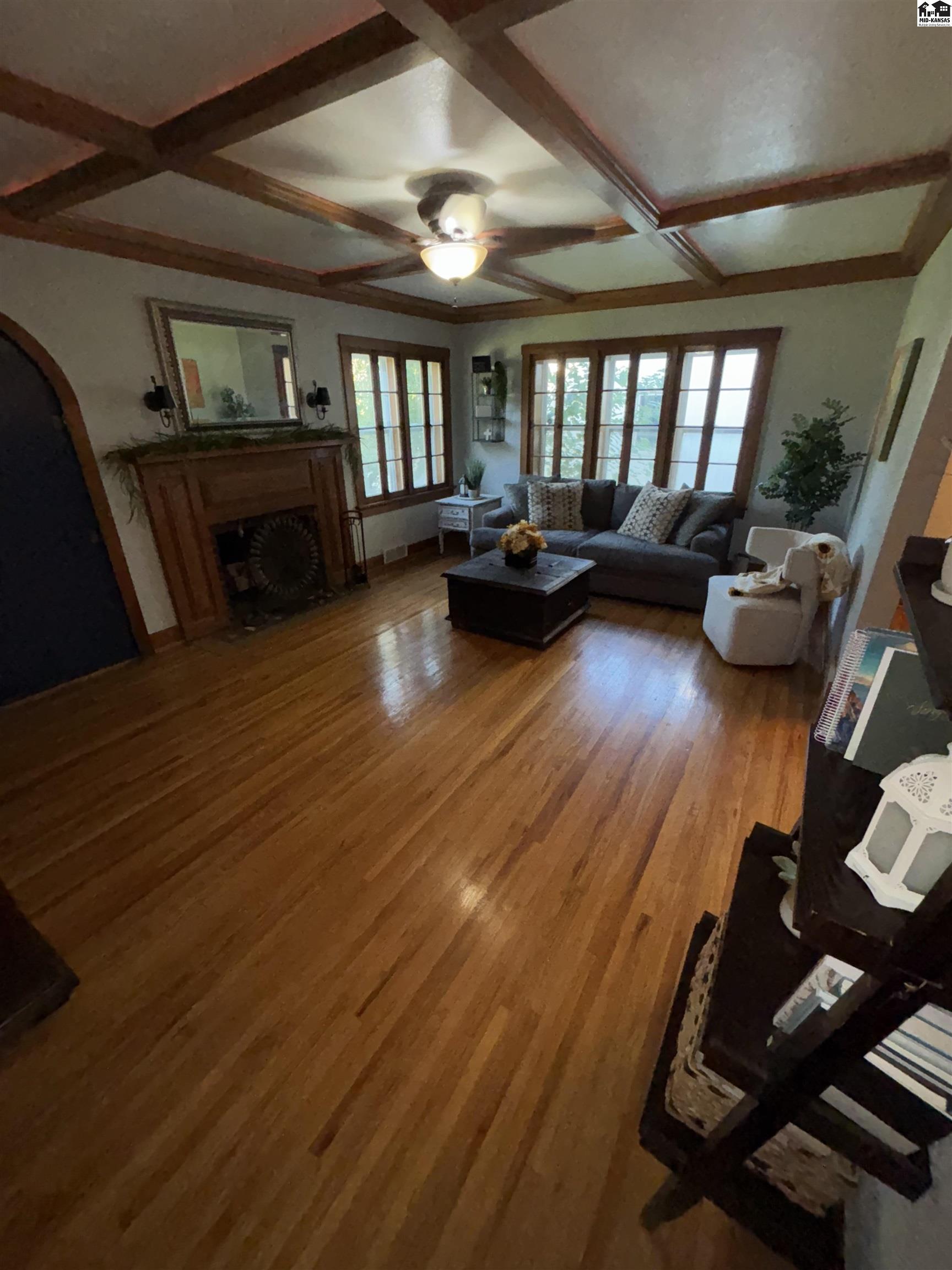 309 W 19th Avenue Hutchinson KS 67502