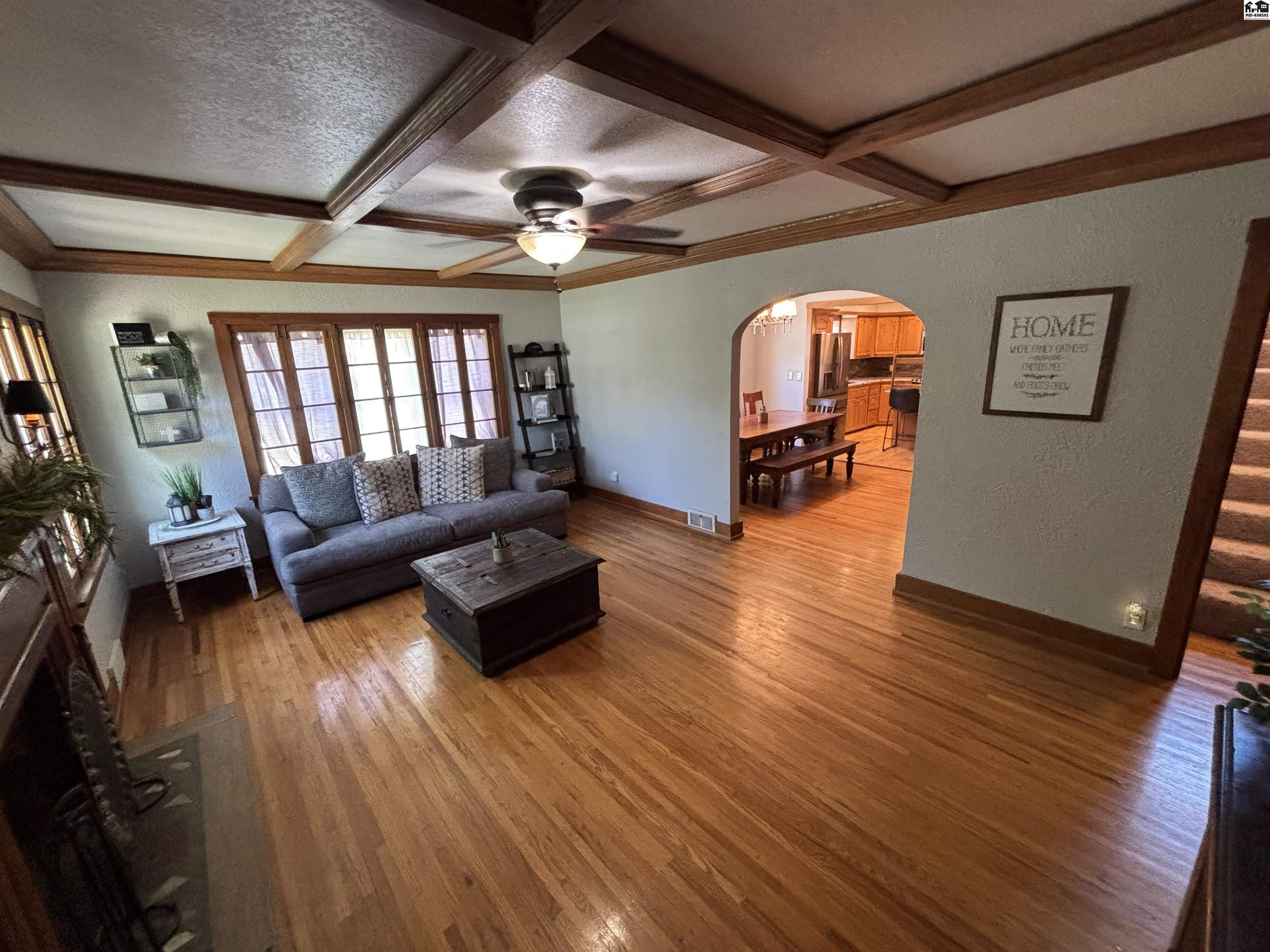 309 W 19th Avenue Hutchinson KS 67502