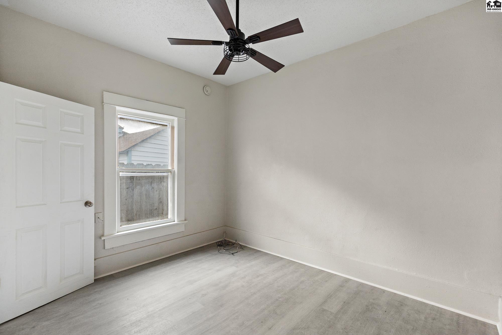 720 E 8th Avenue Hutchinson KS 67501