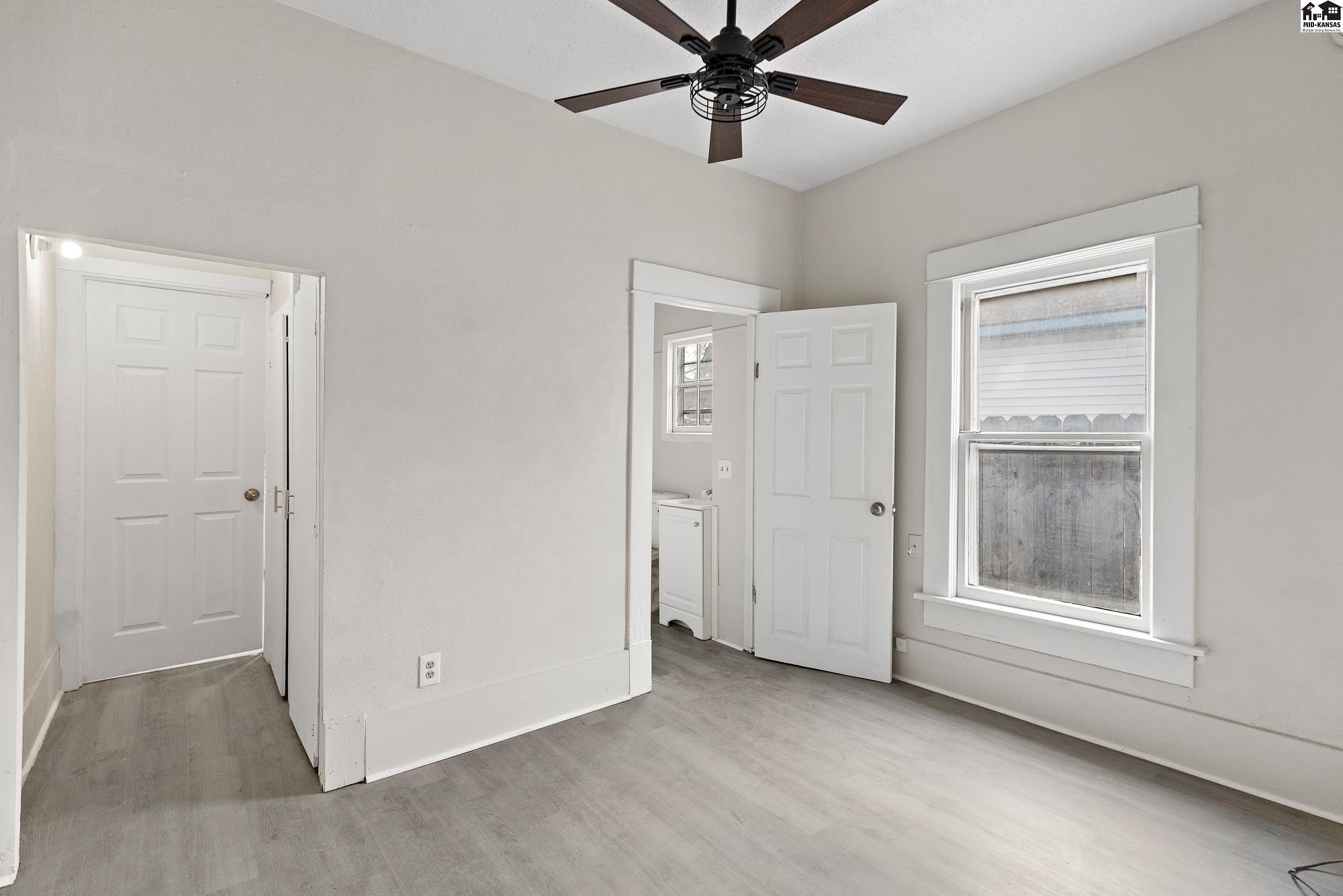 720 E 8th Avenue Hutchinson KS 67501