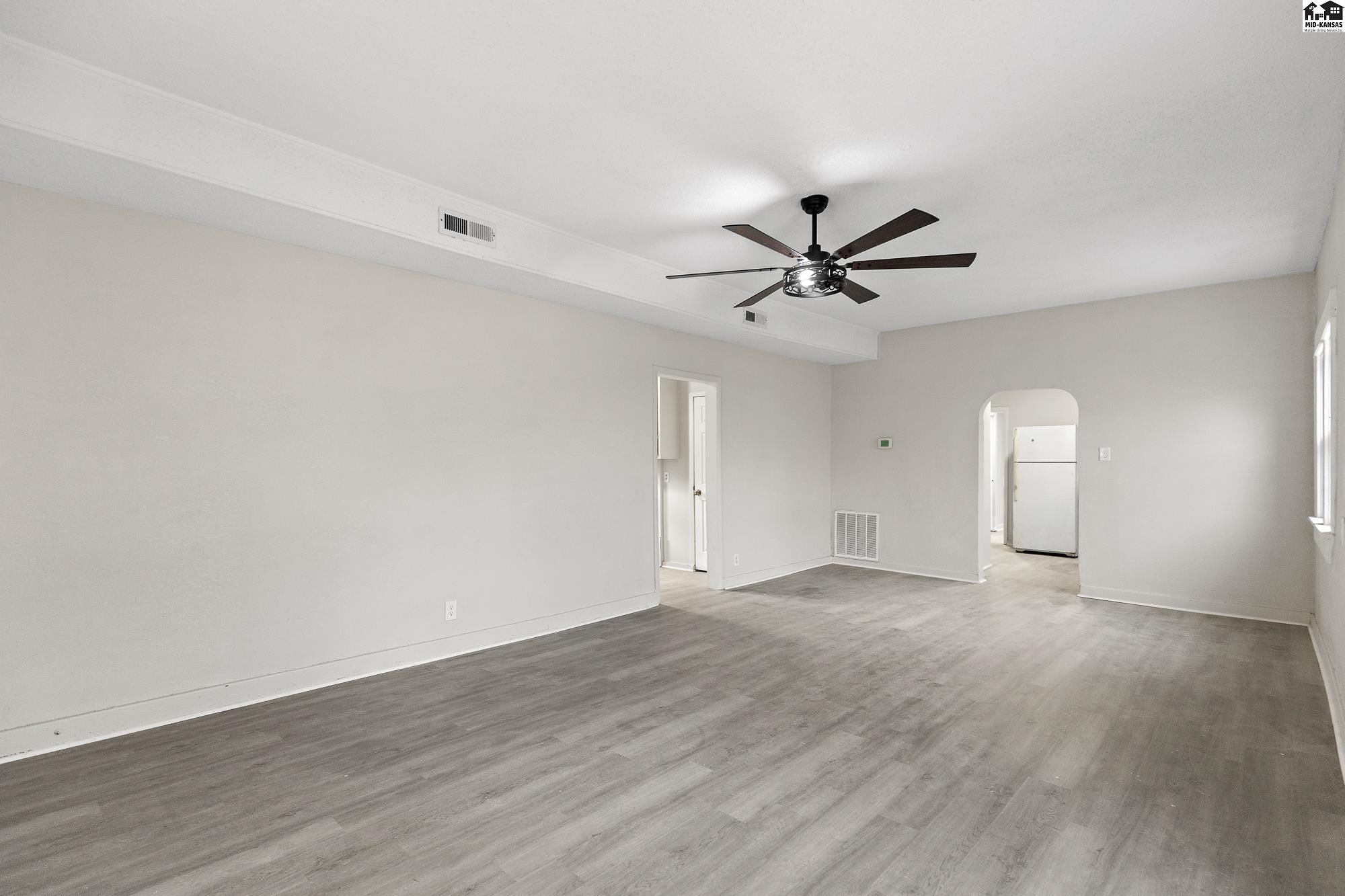 720 E 8th Avenue Hutchinson KS 67501