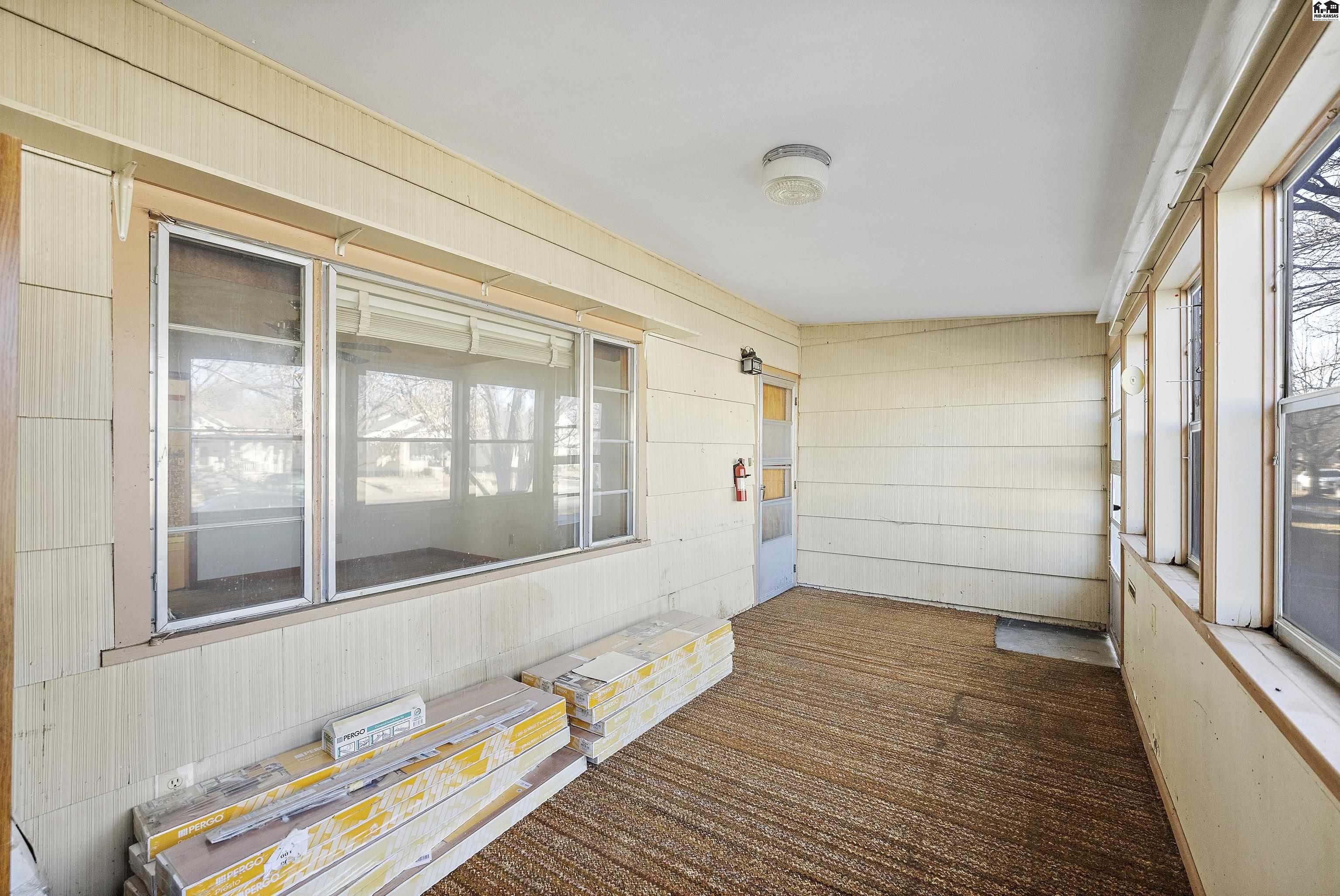 319 E 11th Avenue Hutchinson KS 67501