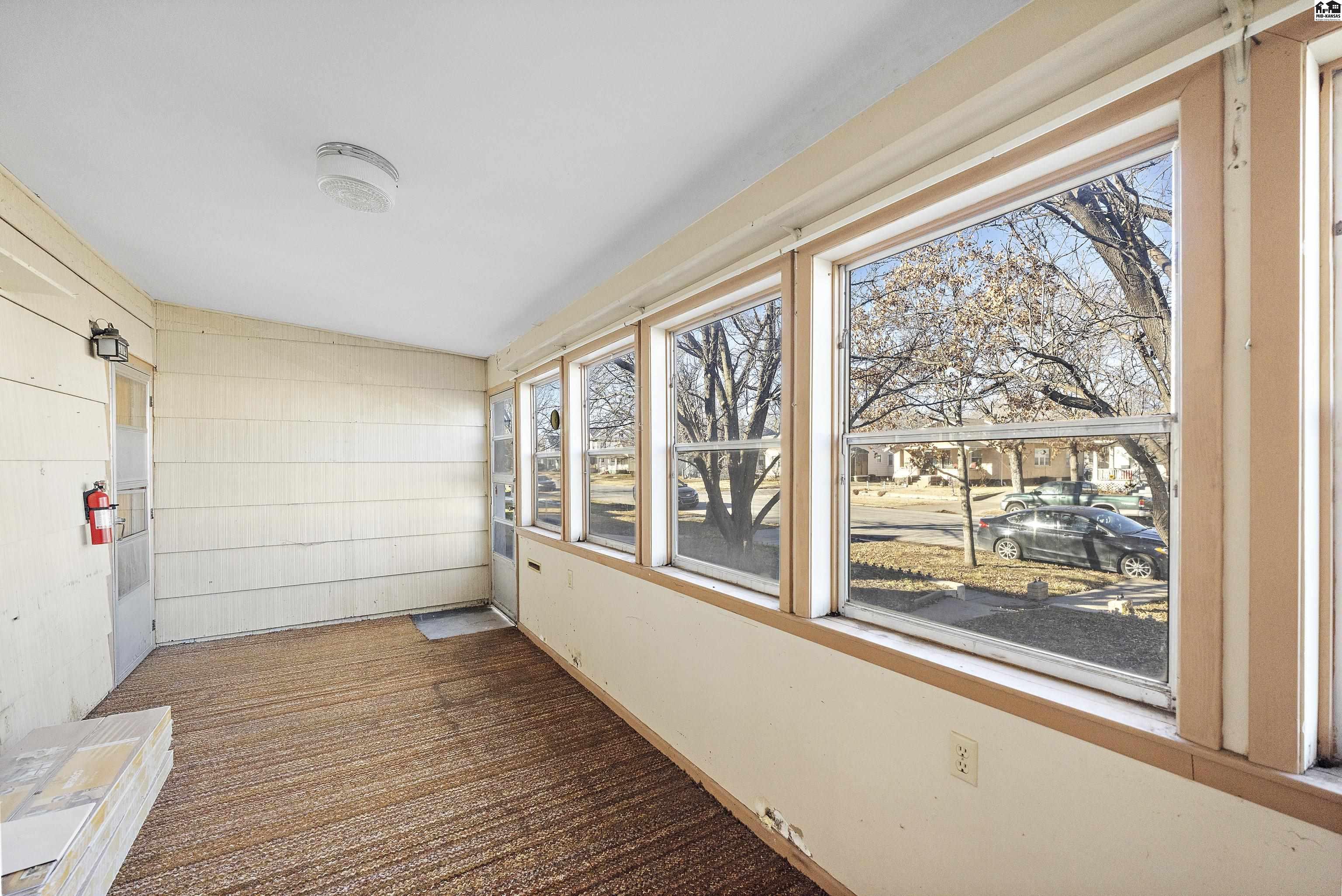 319 E 11th Avenue Hutchinson KS 67501