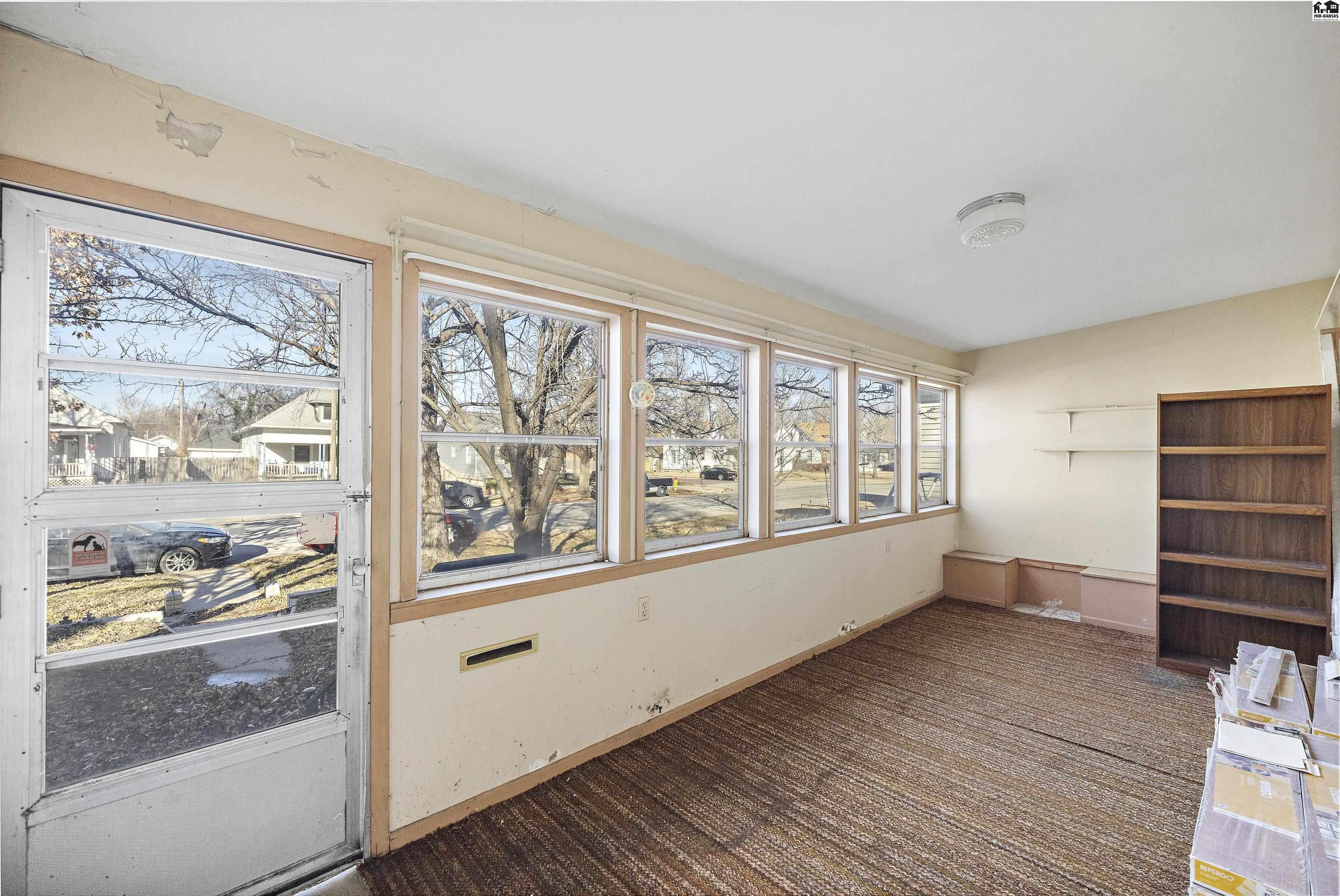 319 E 11th Avenue Hutchinson KS 67501