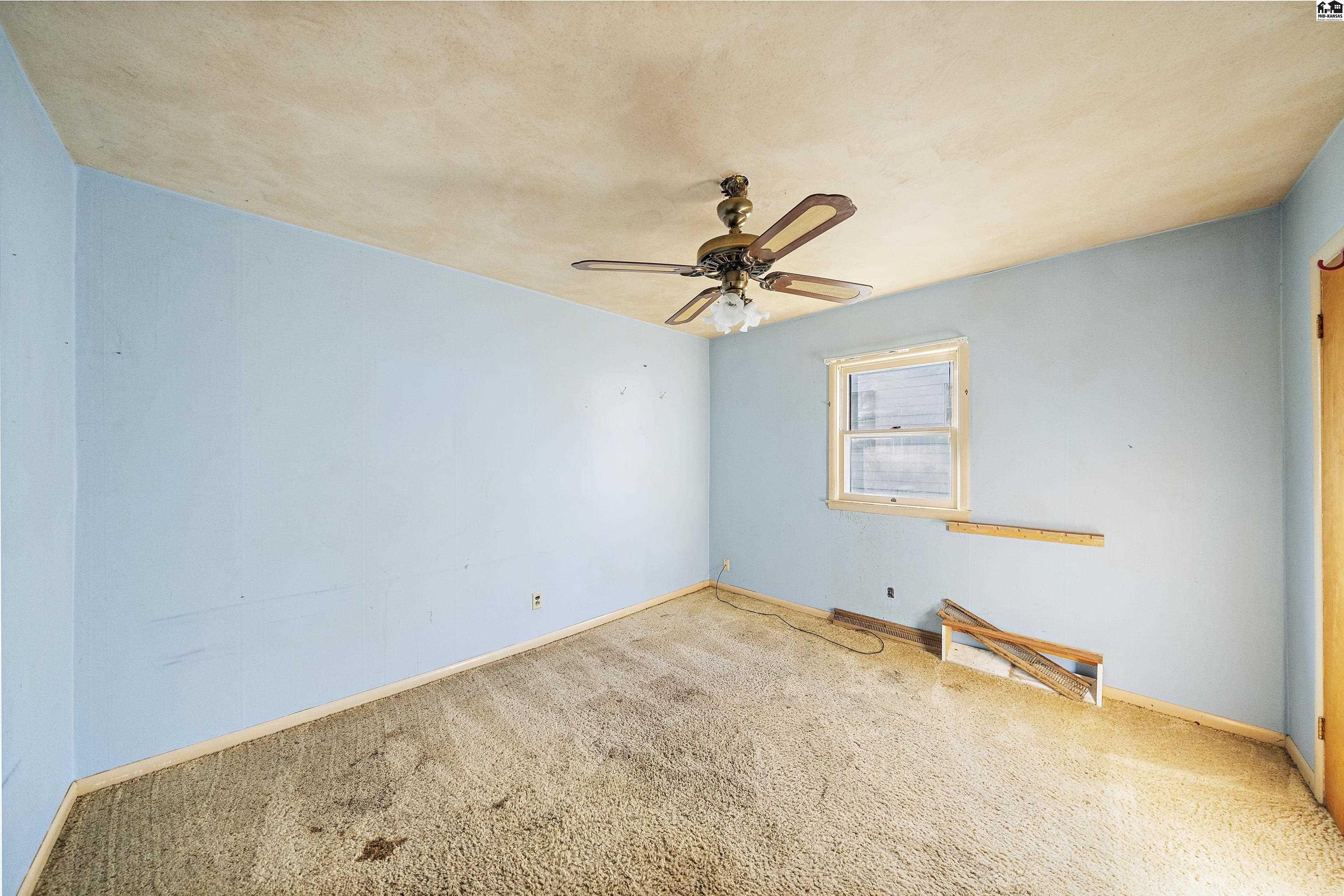 319 E 11th Avenue Hutchinson KS 67501