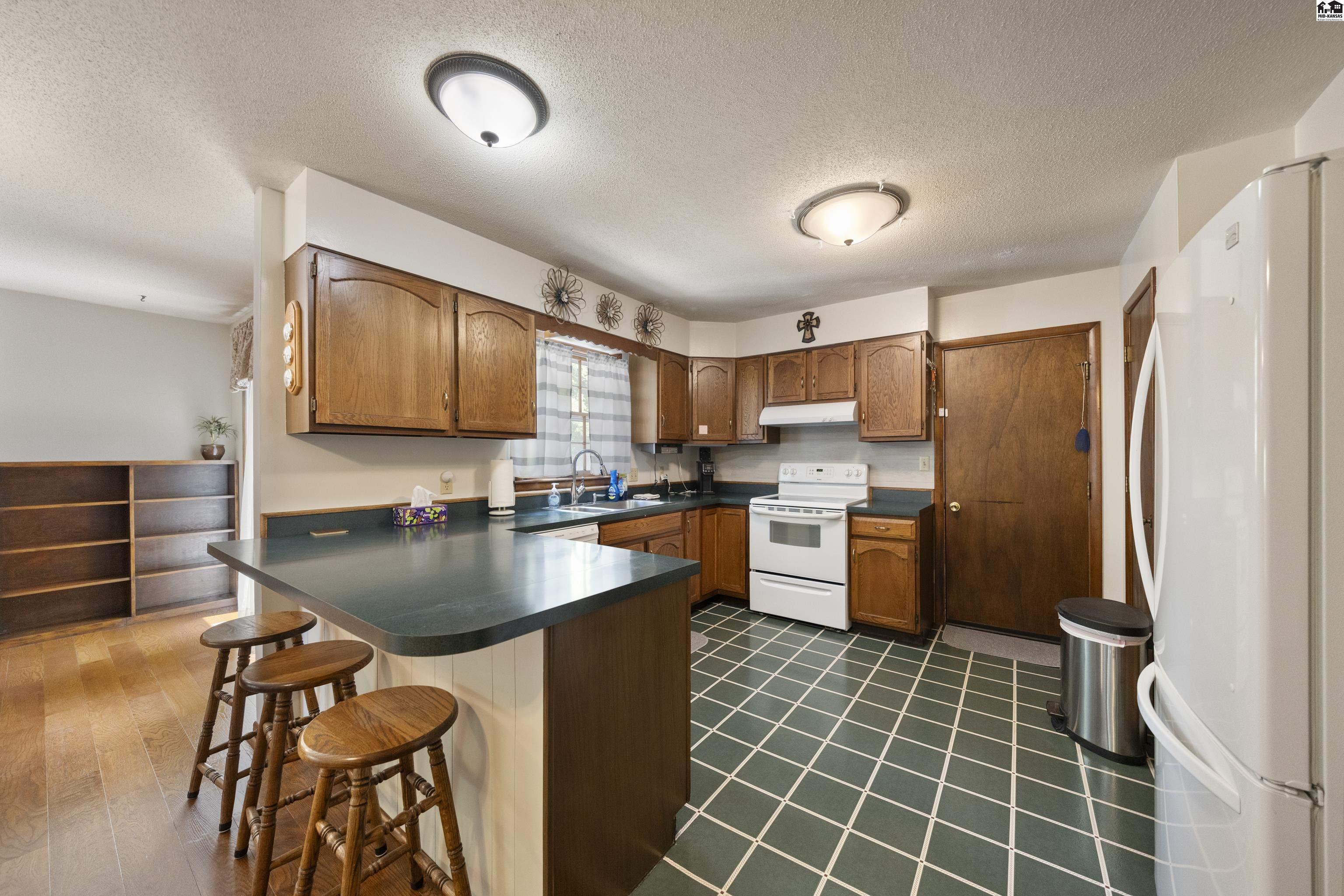 931 Trinity Drive Newton KS 67114