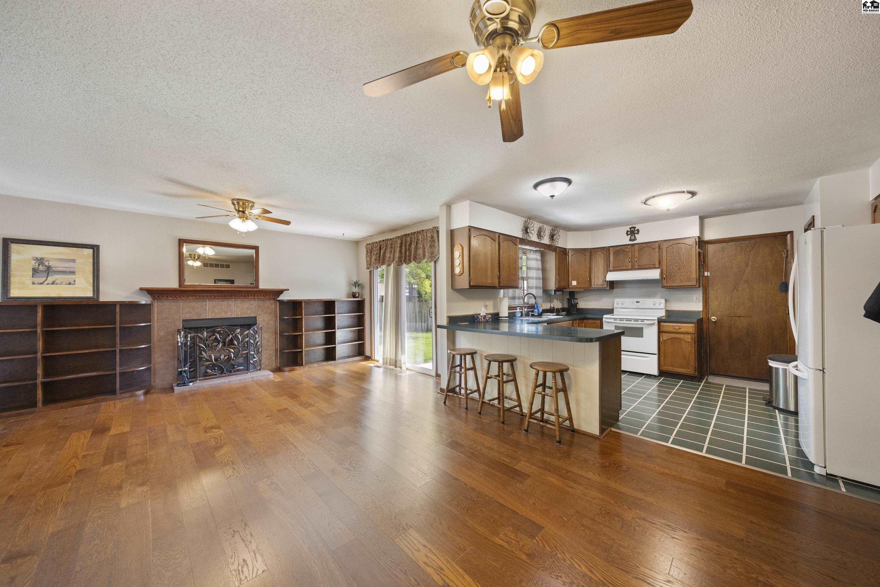 931 Trinity Drive Newton KS 67114