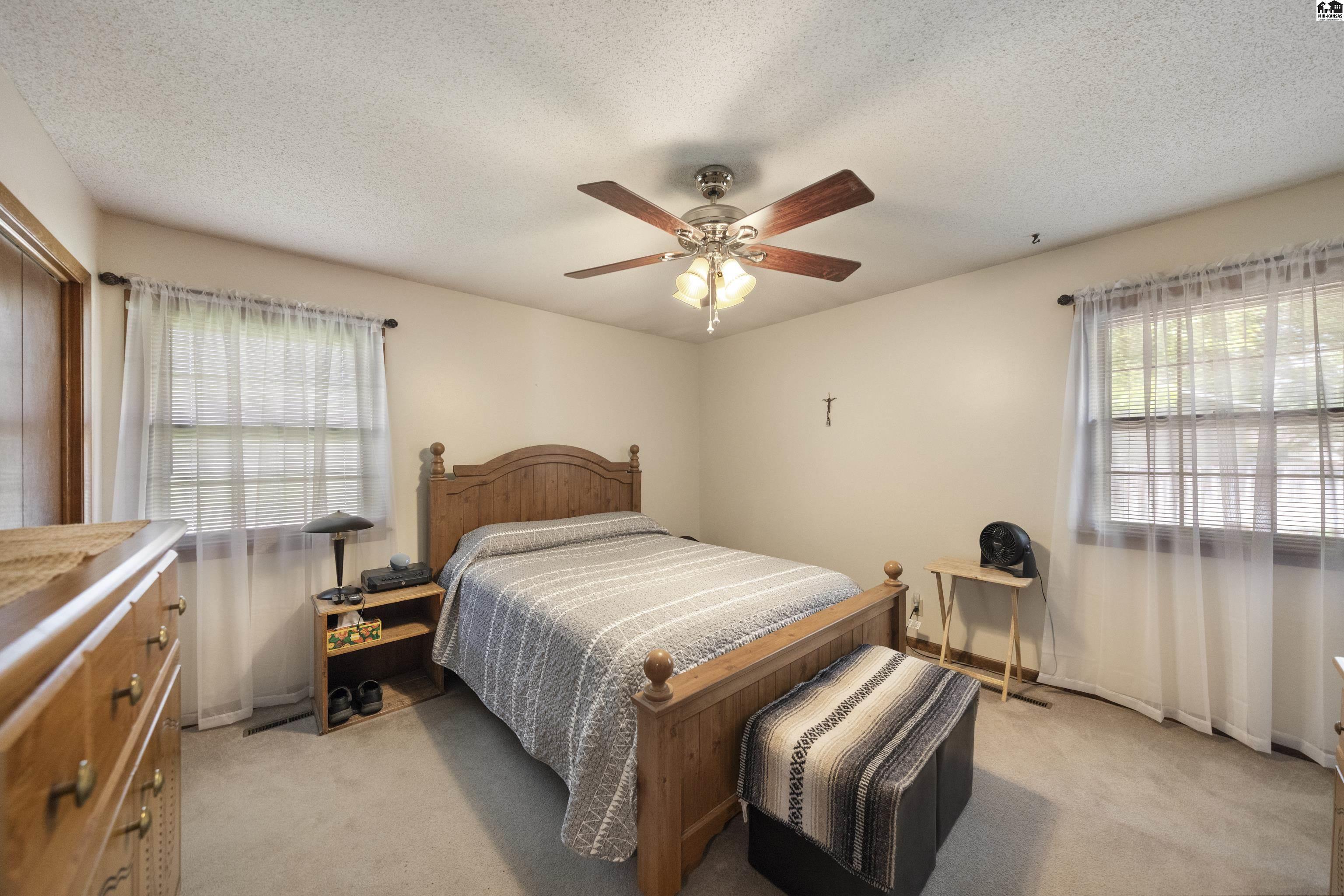 931 Trinity Drive Newton KS 67114