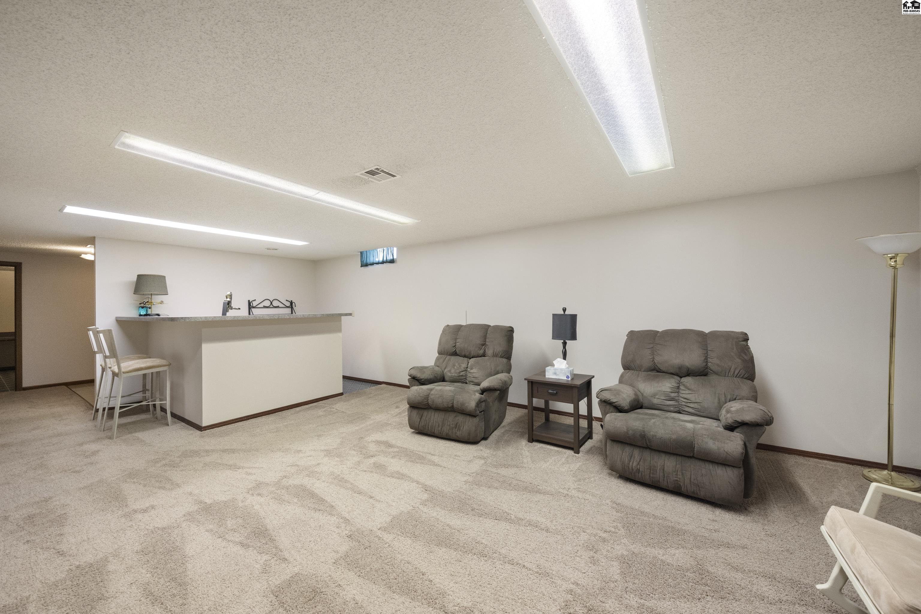 931 Trinity Drive Newton KS 67114