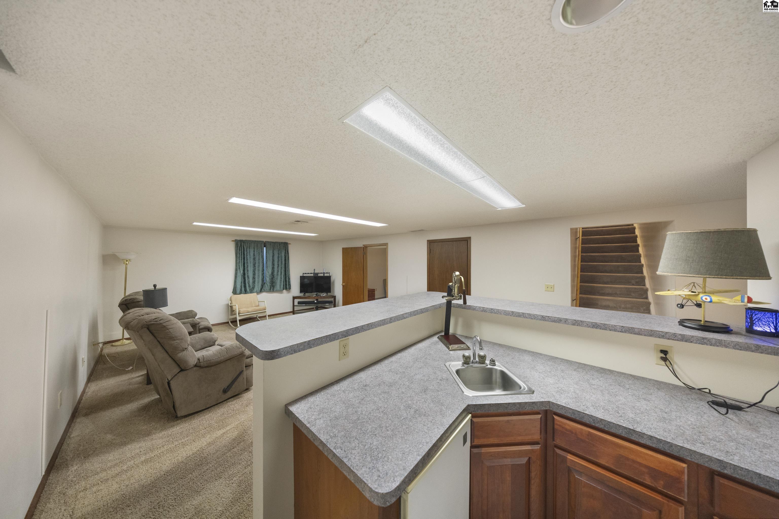 931 Trinity Drive Newton KS 67114