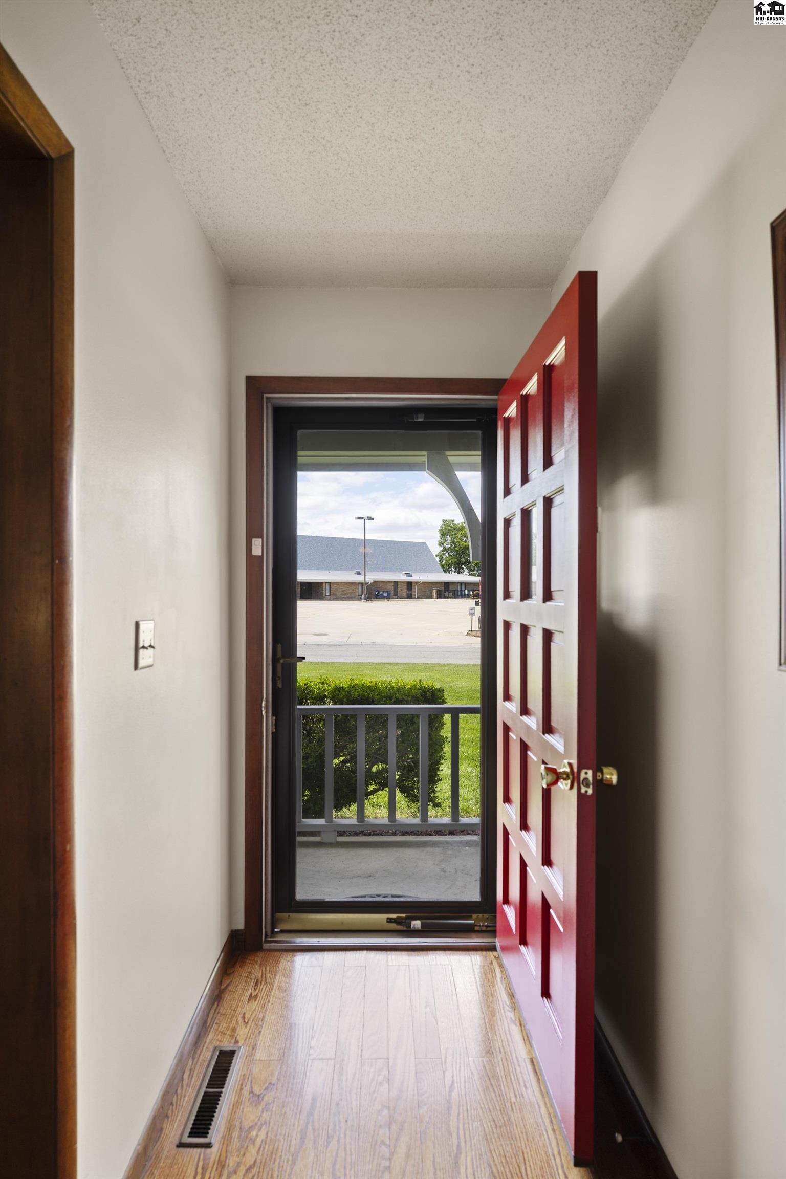 931 Trinity Drive Newton KS 67114