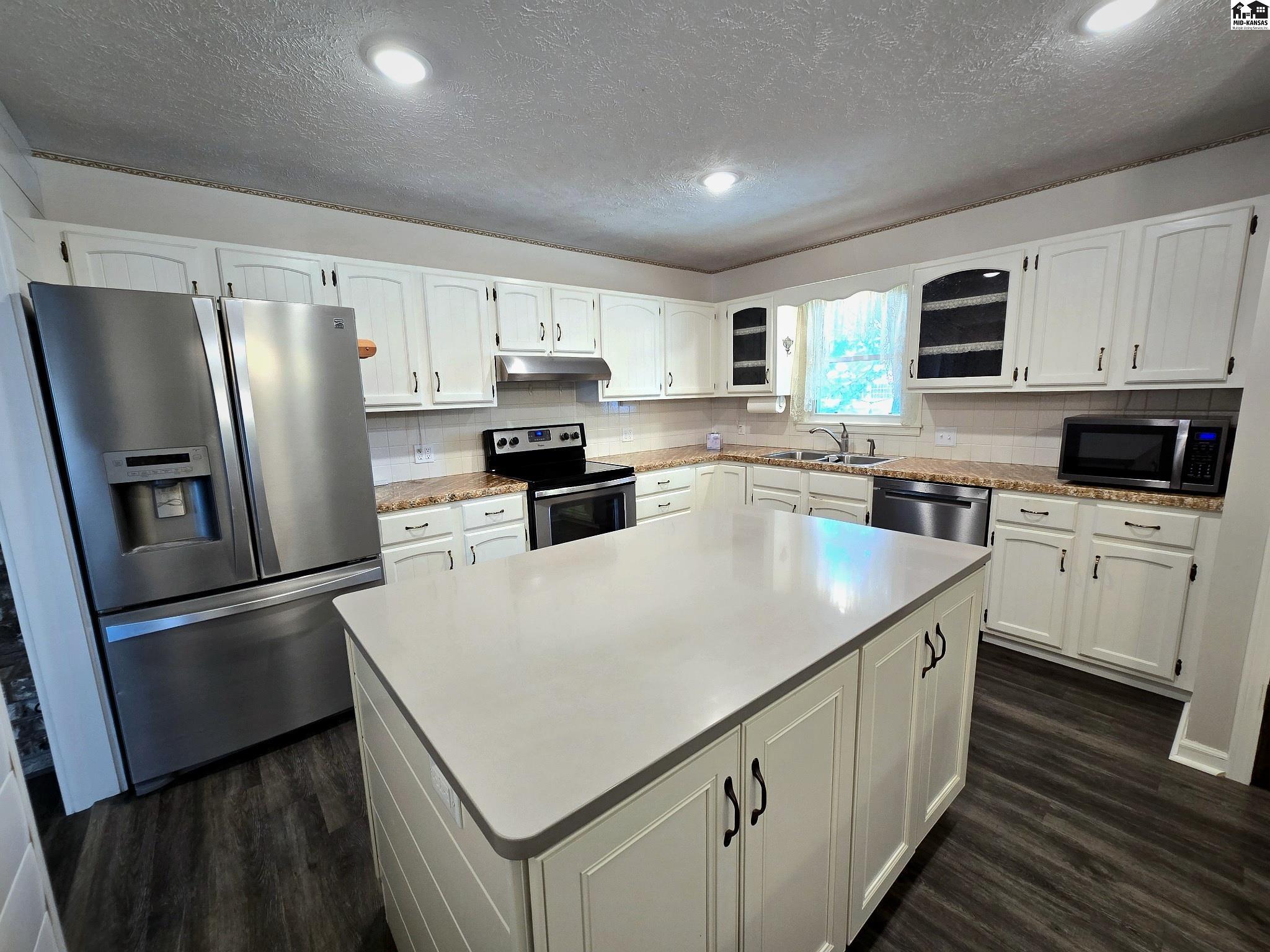 101 Crestview Avenue Mcpherson KS 67460-1603