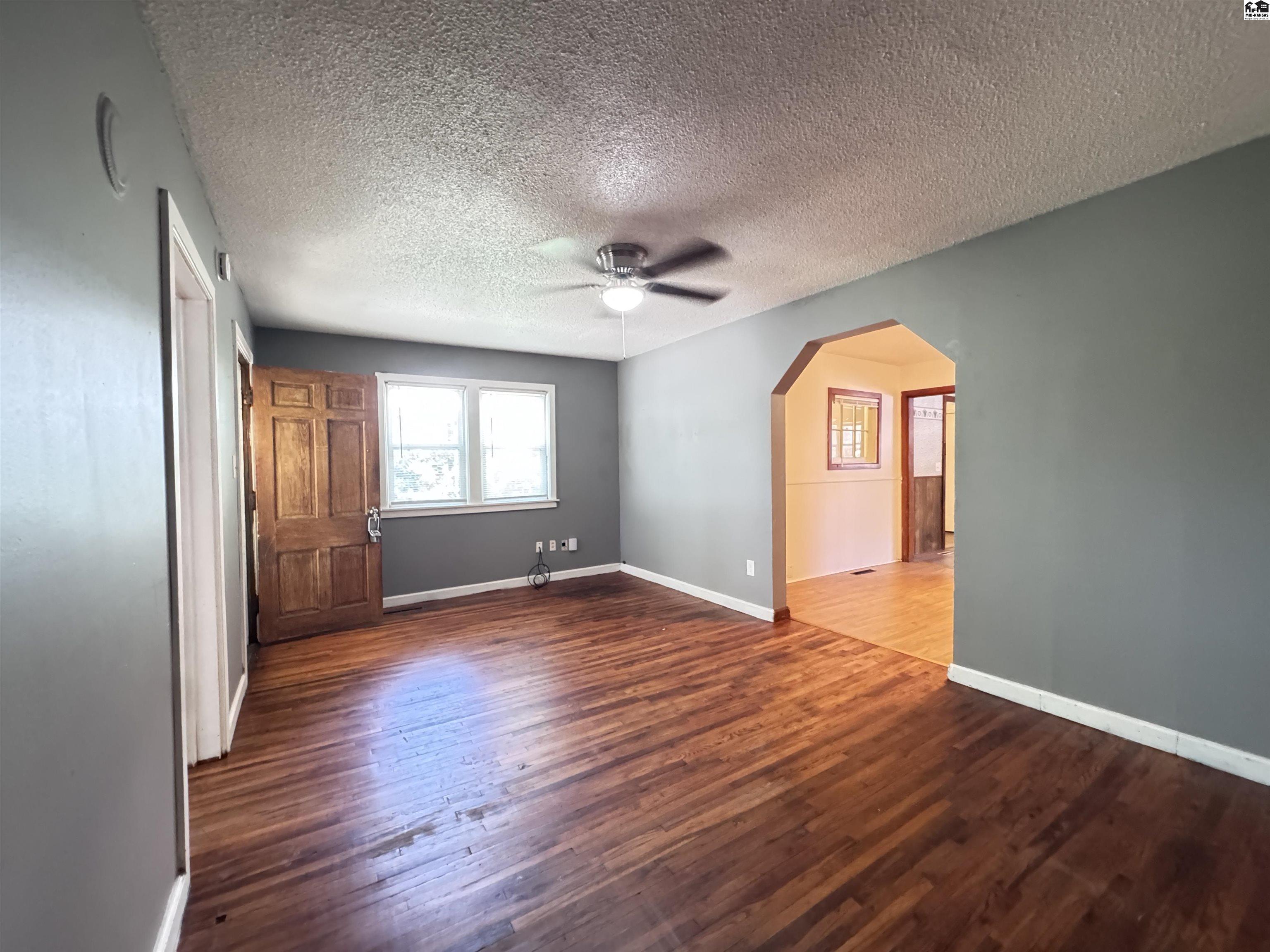 616 E Avenue C Hutchinson KS 67501